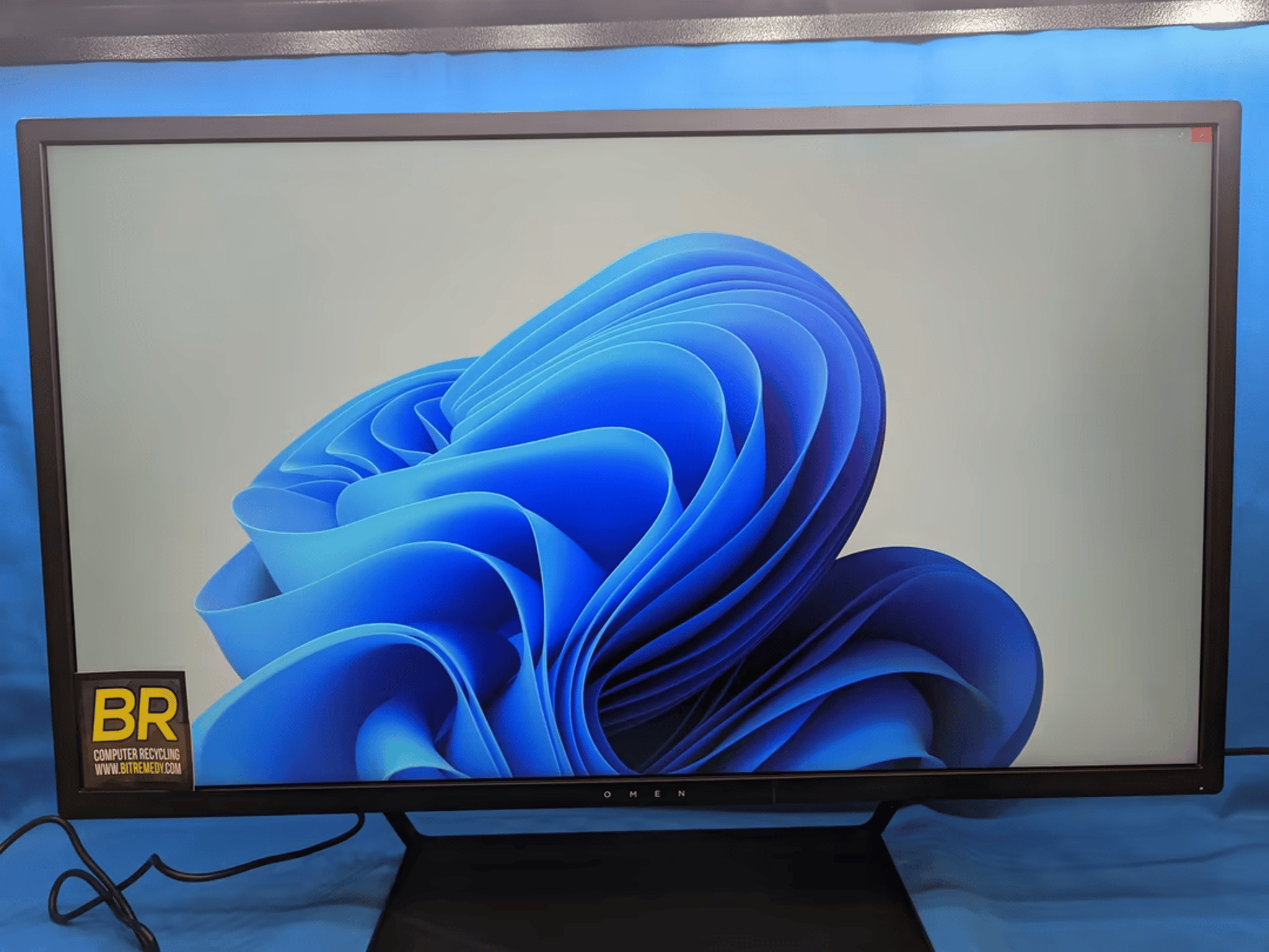 HP OMEN 32" 1440p 75hz HDMI DP Gaming Monitor Screen 