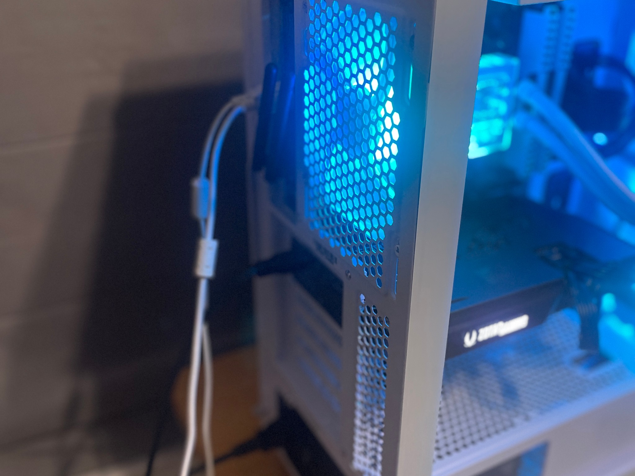 🥶🧊 White Walker 3070 Gaming PC – Ryzen 5 5600X | 32GB RAM | 1TB NVMe