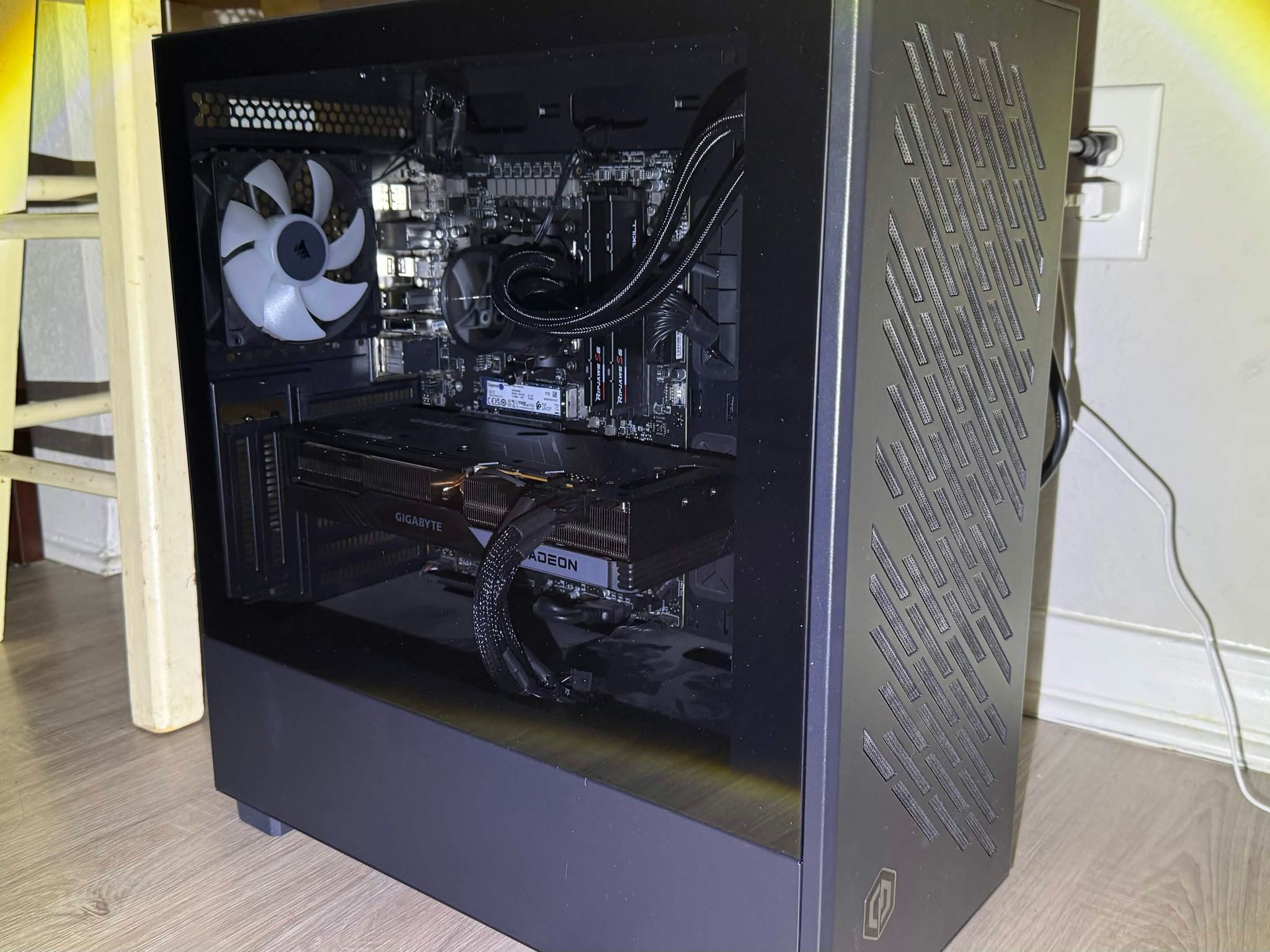 Mid-Range Gaming PC | RYZEN 7500X3D | 32GB DDR5 | 2TB NVMe | RX 7800XT | Windows 11 | WiFi + BT 5.3