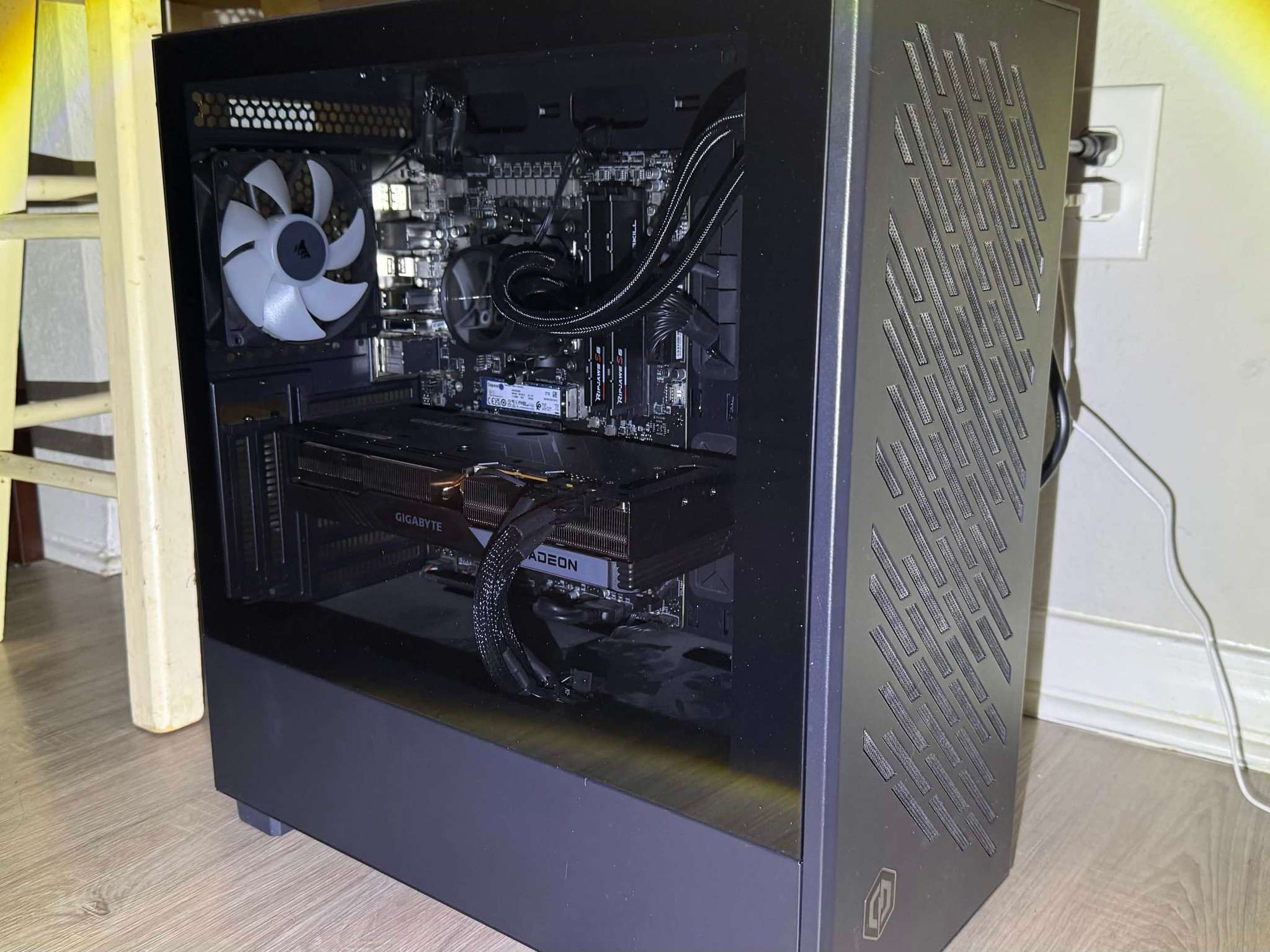 Mid-Range Gaming PC | RYZEN 7500X3D | 32GB DDR5 | 2TB NVMe | RX 7800XT | Windows 11 | WiFi + BT 5.3