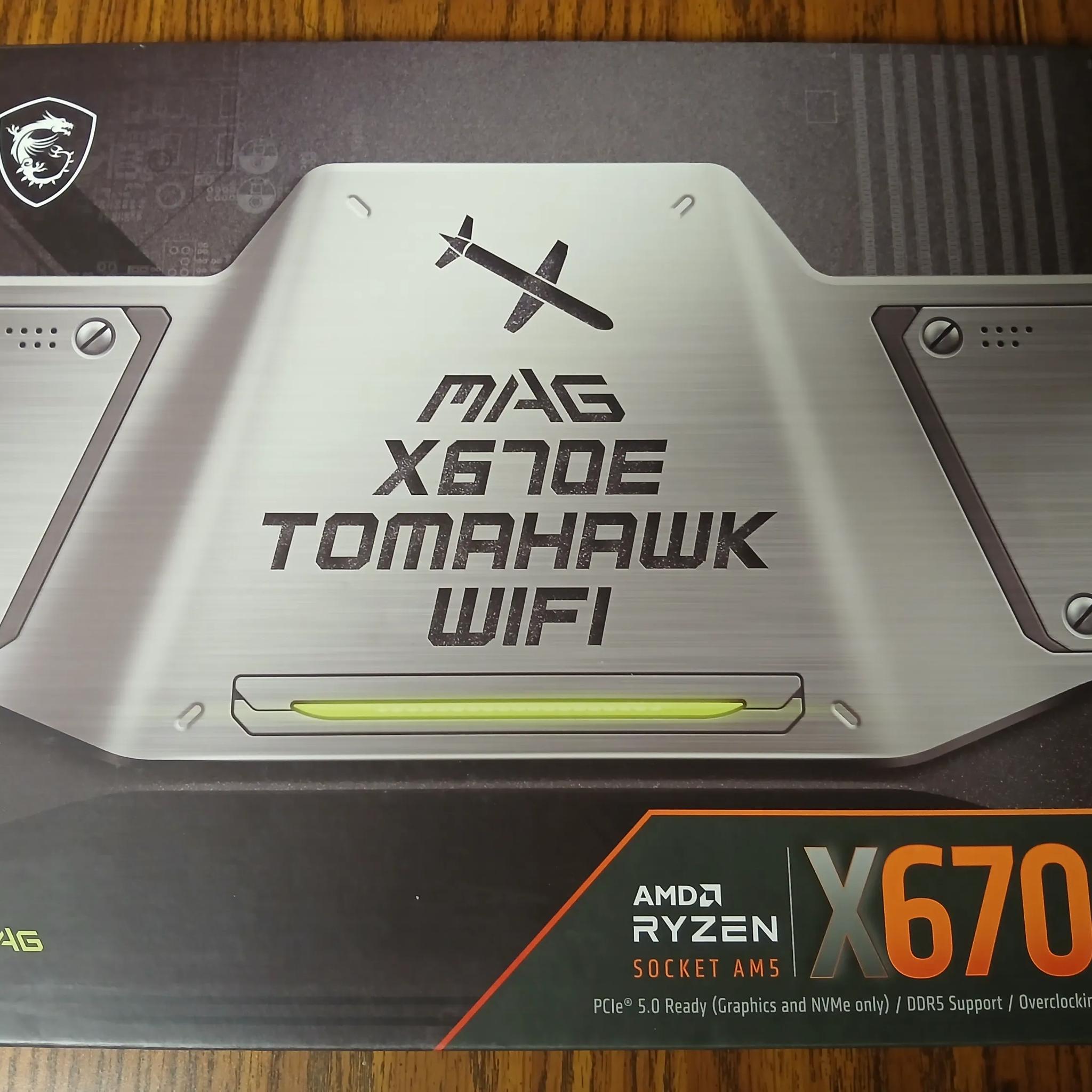 MSI MAG X670E TOMAHAWK WIFI AM5 AMD ATX Motherboard