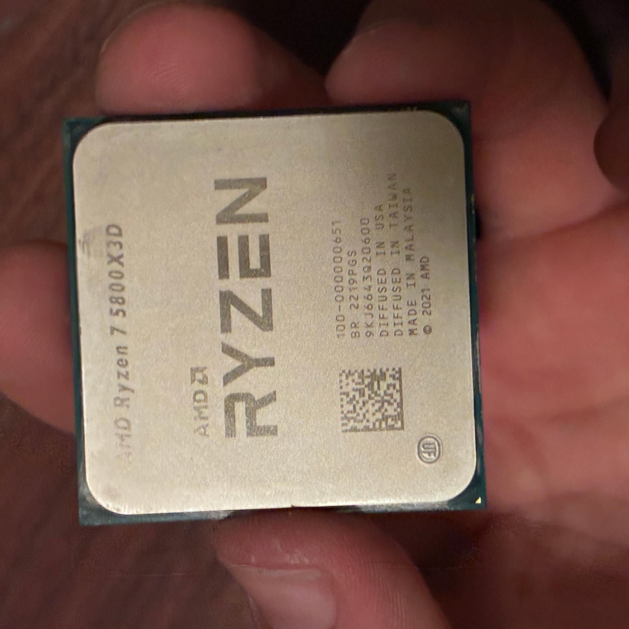 AMD Ryzen 7 5800X3D, great condition