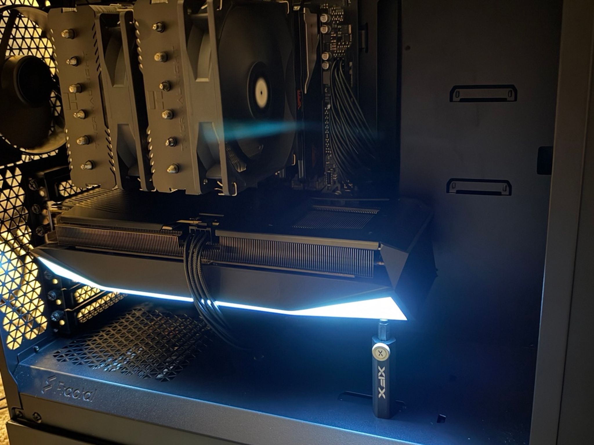 HIGH-END GAMING PC —  Ryzen 5 7600X3D + RX 9060 XT 16GB | 32GB DDR5-6400