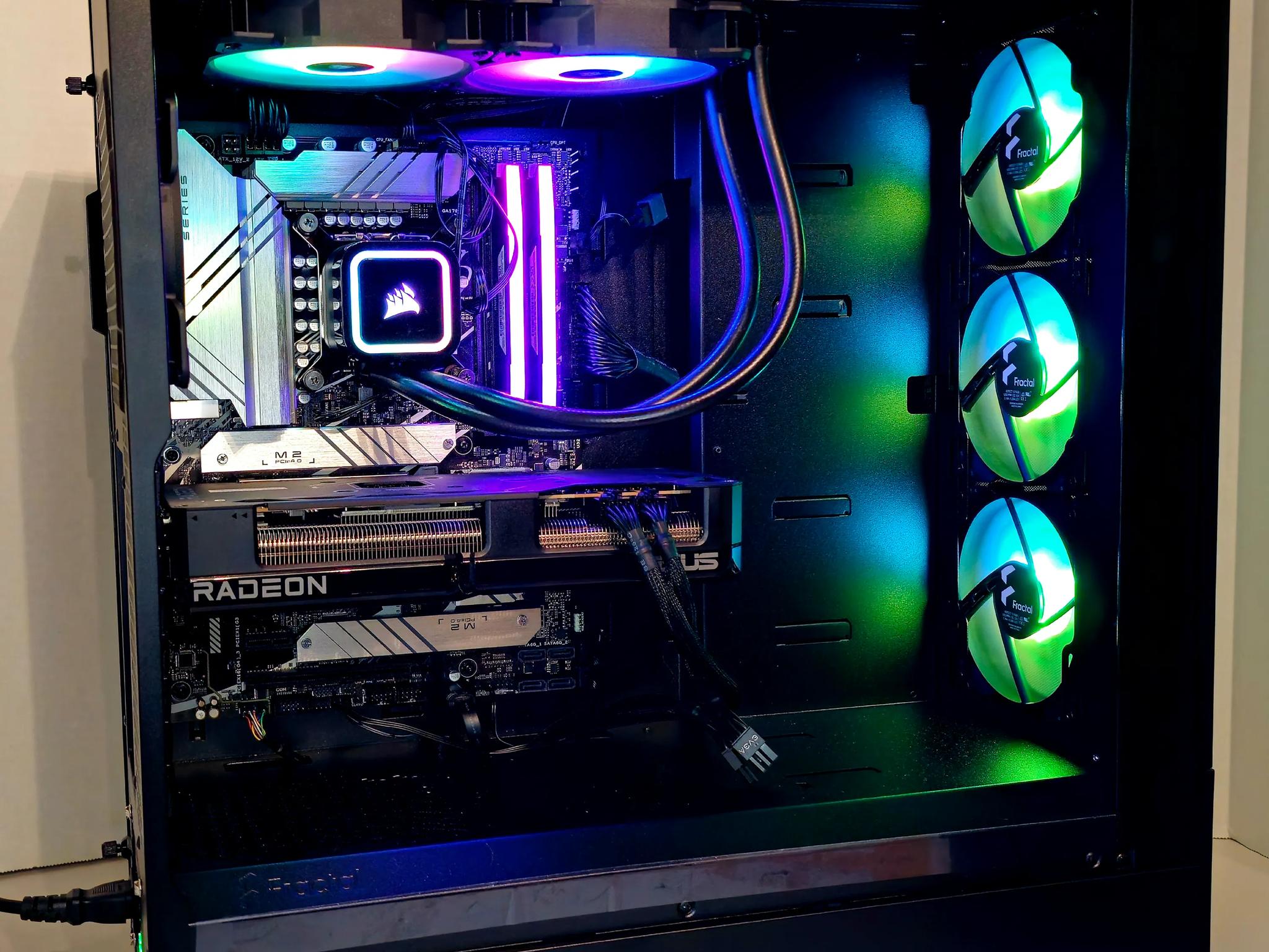 Brand New Mid Tier PC. 13600k & 7800XT