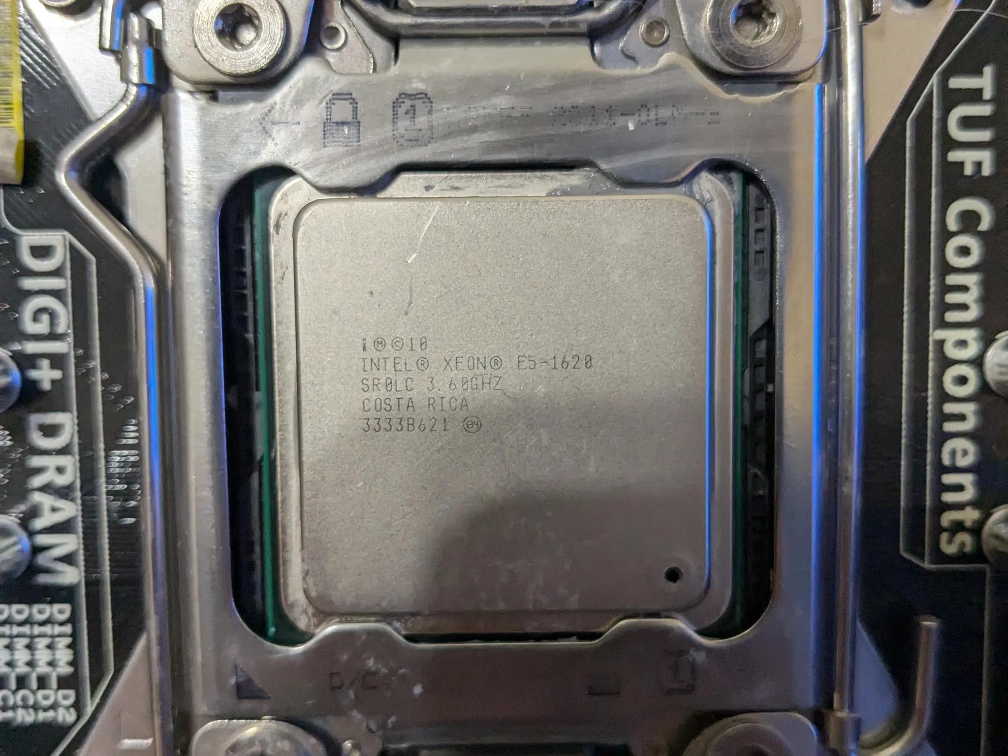 Asus Sabertooth X79 Motherboard with E5-1620 4c8t CPU