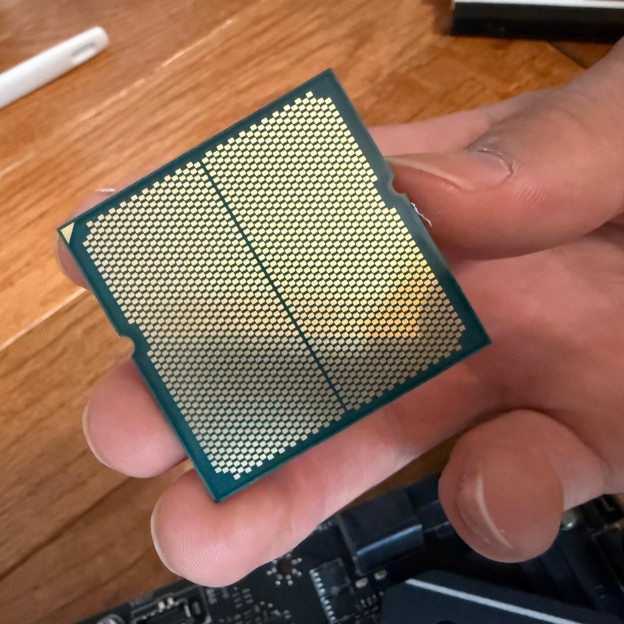 AMD Ryzen 5 7600