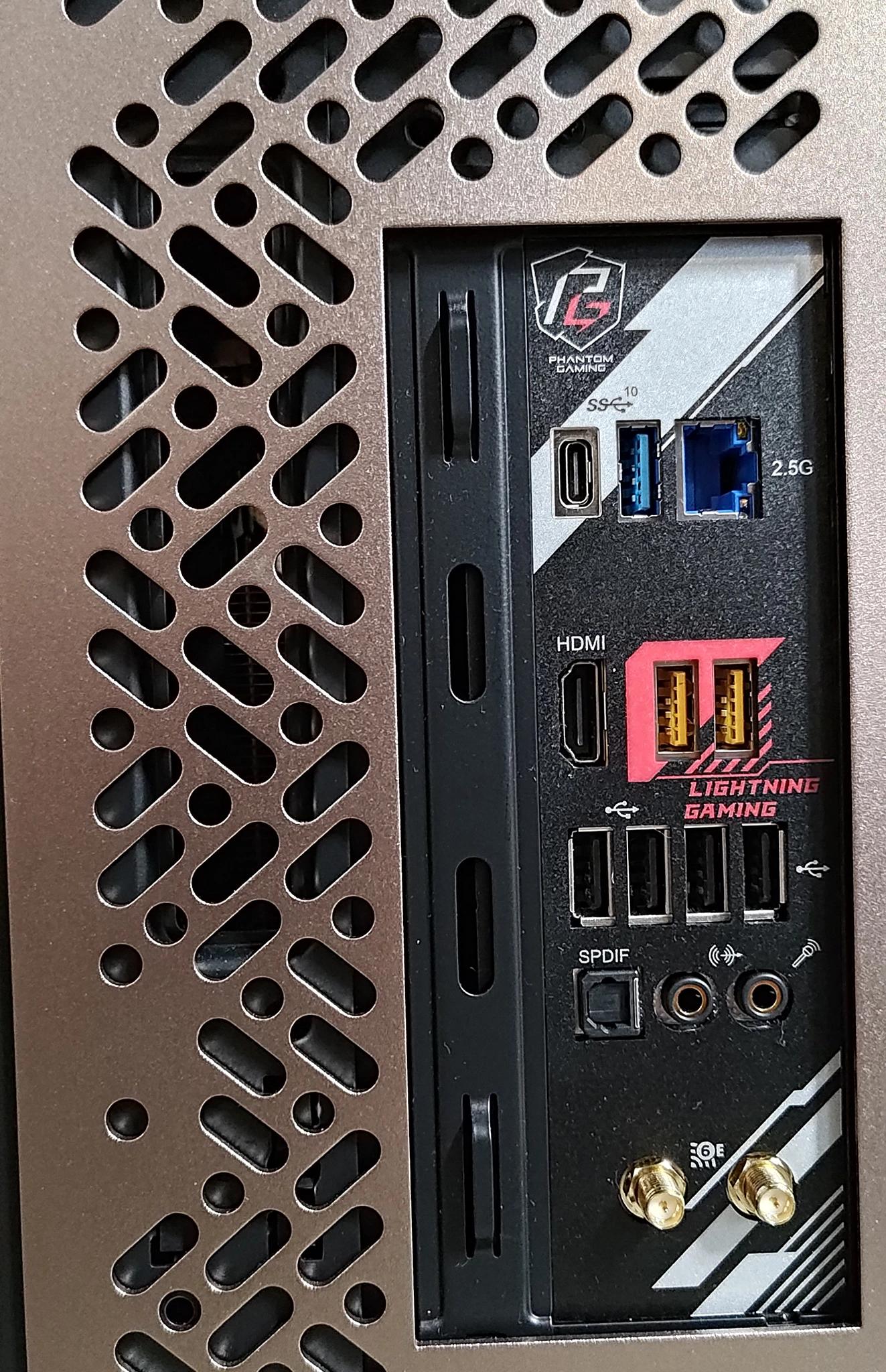 Minimalist Build Masterpiece | 7700X | 4070Ti Super | 32GB DDR5 | 1TB NVME