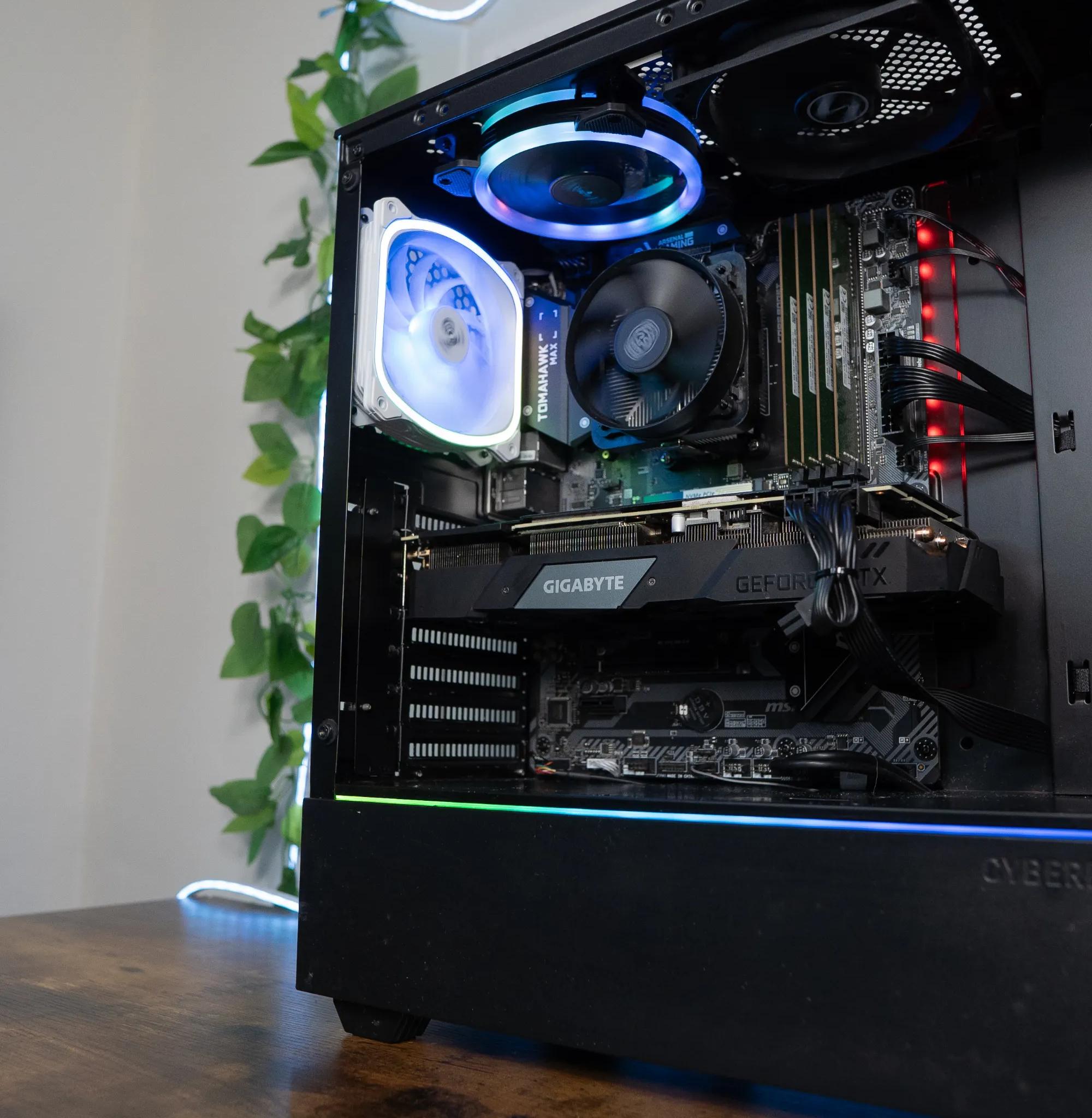 🍬🛸 | Gigabyte RTX 2080 SUPER 8GB | RYZEN 7 2700X | 32GB DDR4 RAM | 2.5TB | CyberPowerPC