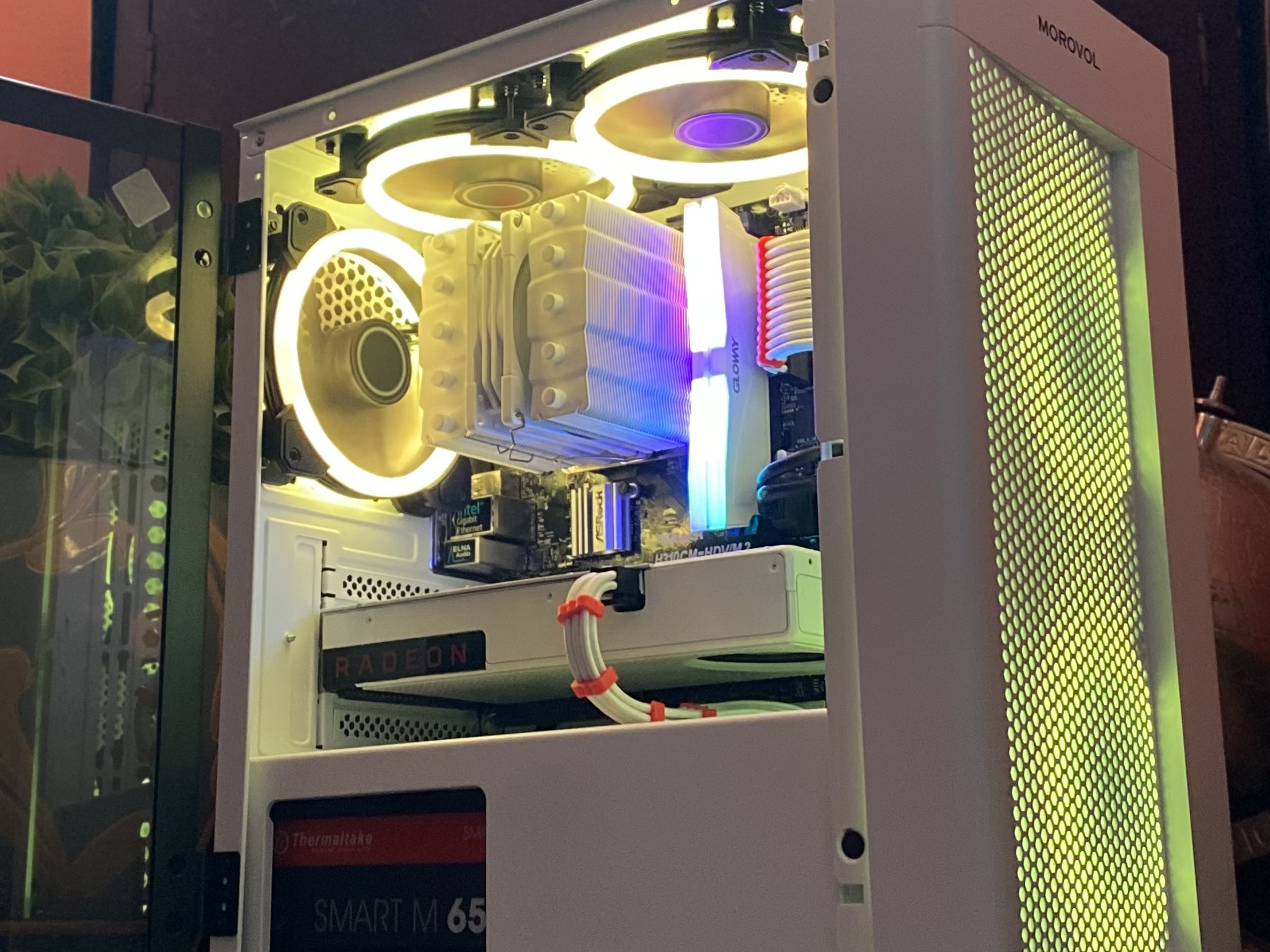 (🔫👉💰) Intel 9th Gen |RX 480 8GB| 16GB Gloway DDR4 RGB RAM| 1TB SSD| Windows 11 Home