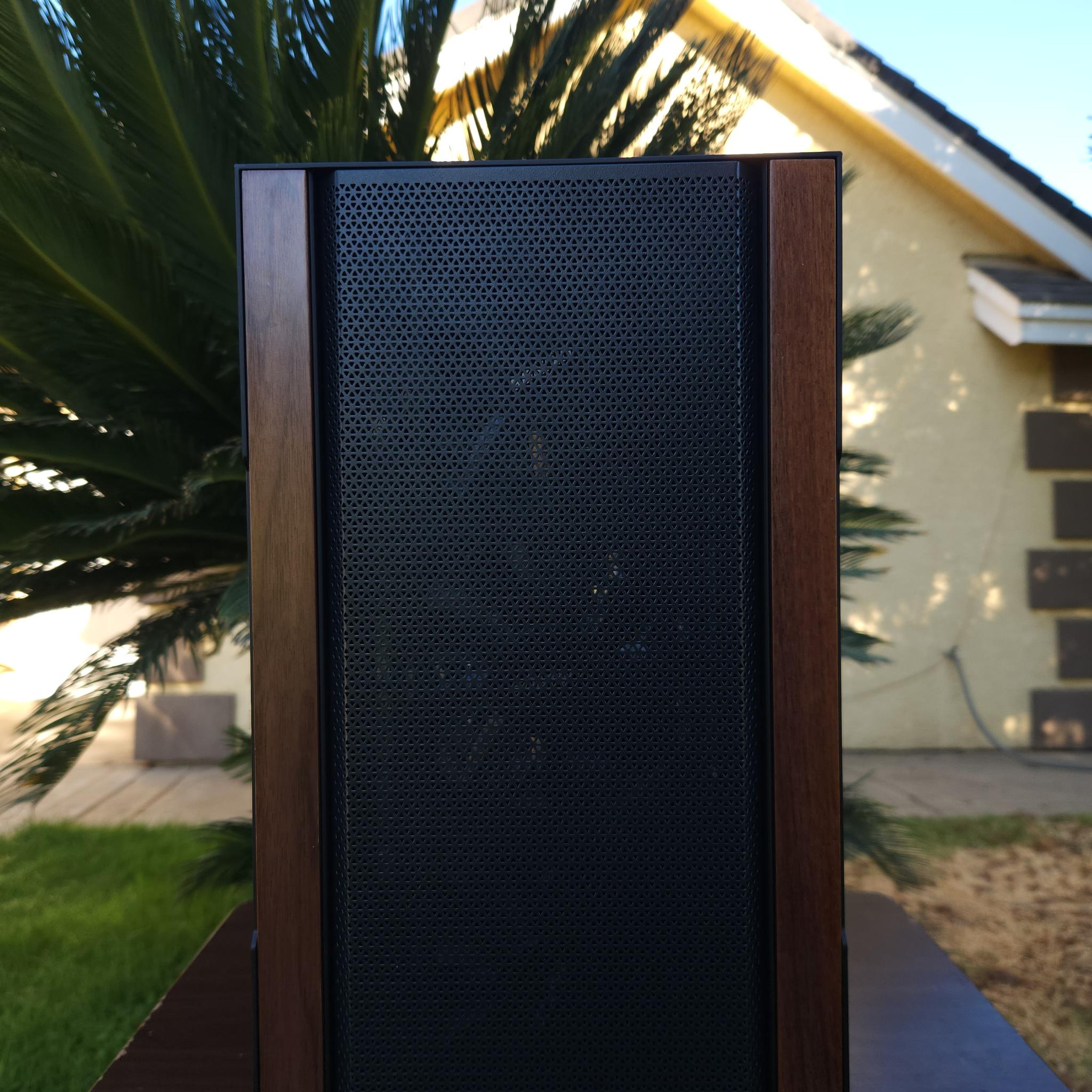 Minimalist Gaming PC – GTX 970 | 16GB RAM | 240GB SSD | Windows 11 Pro
