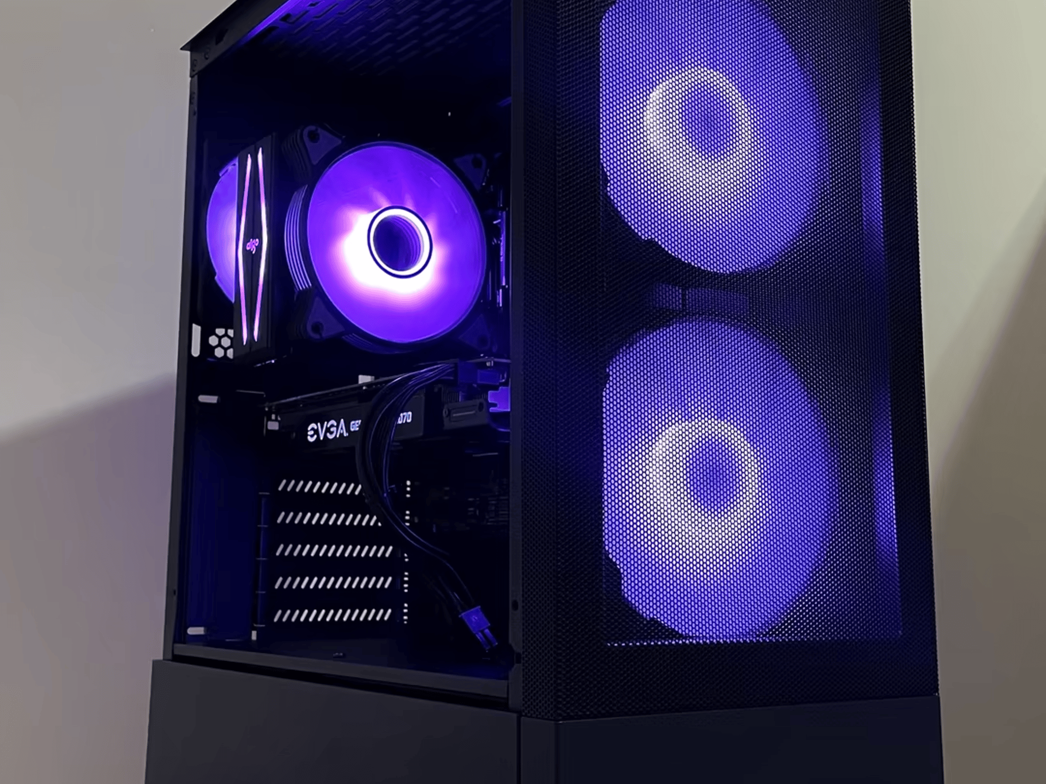Royal Lavender / Gtx 1070 8gb, Intel 10th Gen PC