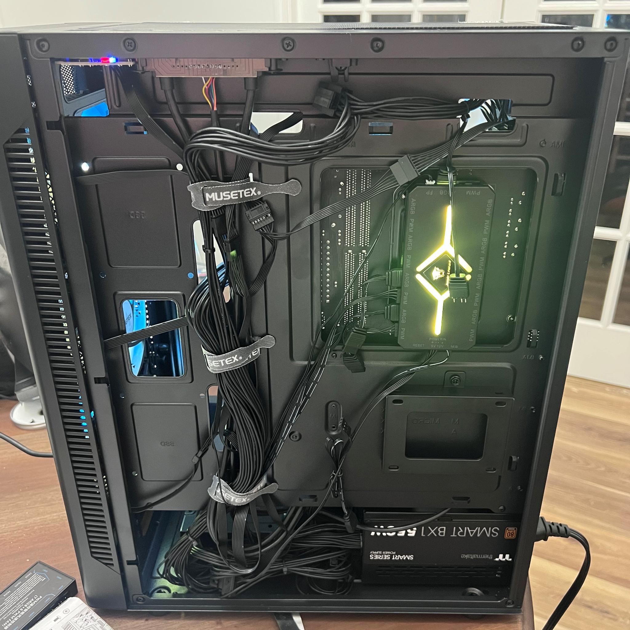 RTX 5060 - AMD Ryzen 7 Gaming PC