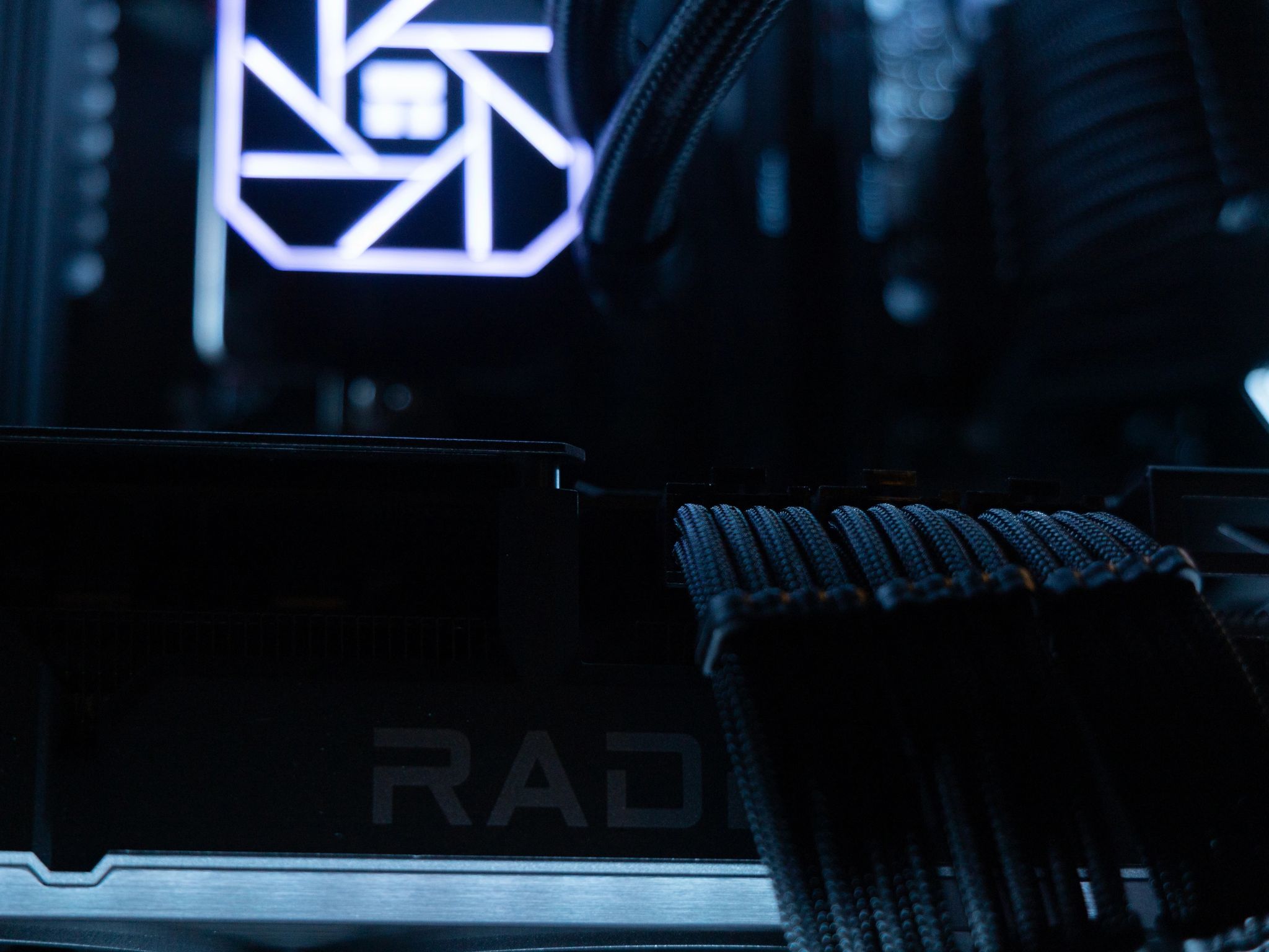💫 Orion 💫 RX 9070XT / AMD R7 9700X / 2TB NVME / 32GB DDR5 RAM / 240 AIO / Windows 11 Pro