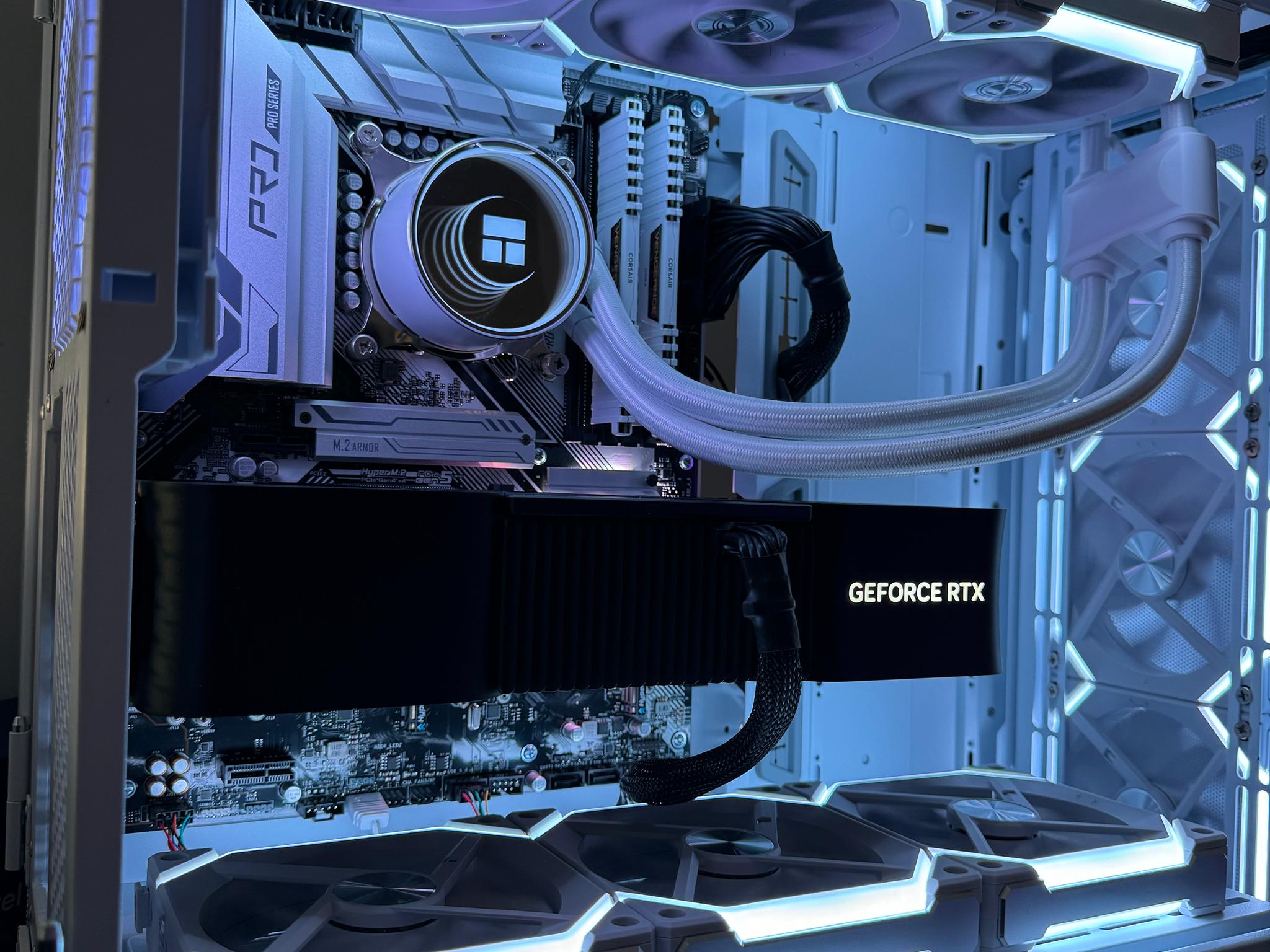 RTX 4080 SUPER | Intel i5 12600K | 16GB DDR4 | ❄️ Snow Storm ❄️| FRESHLY BUILT