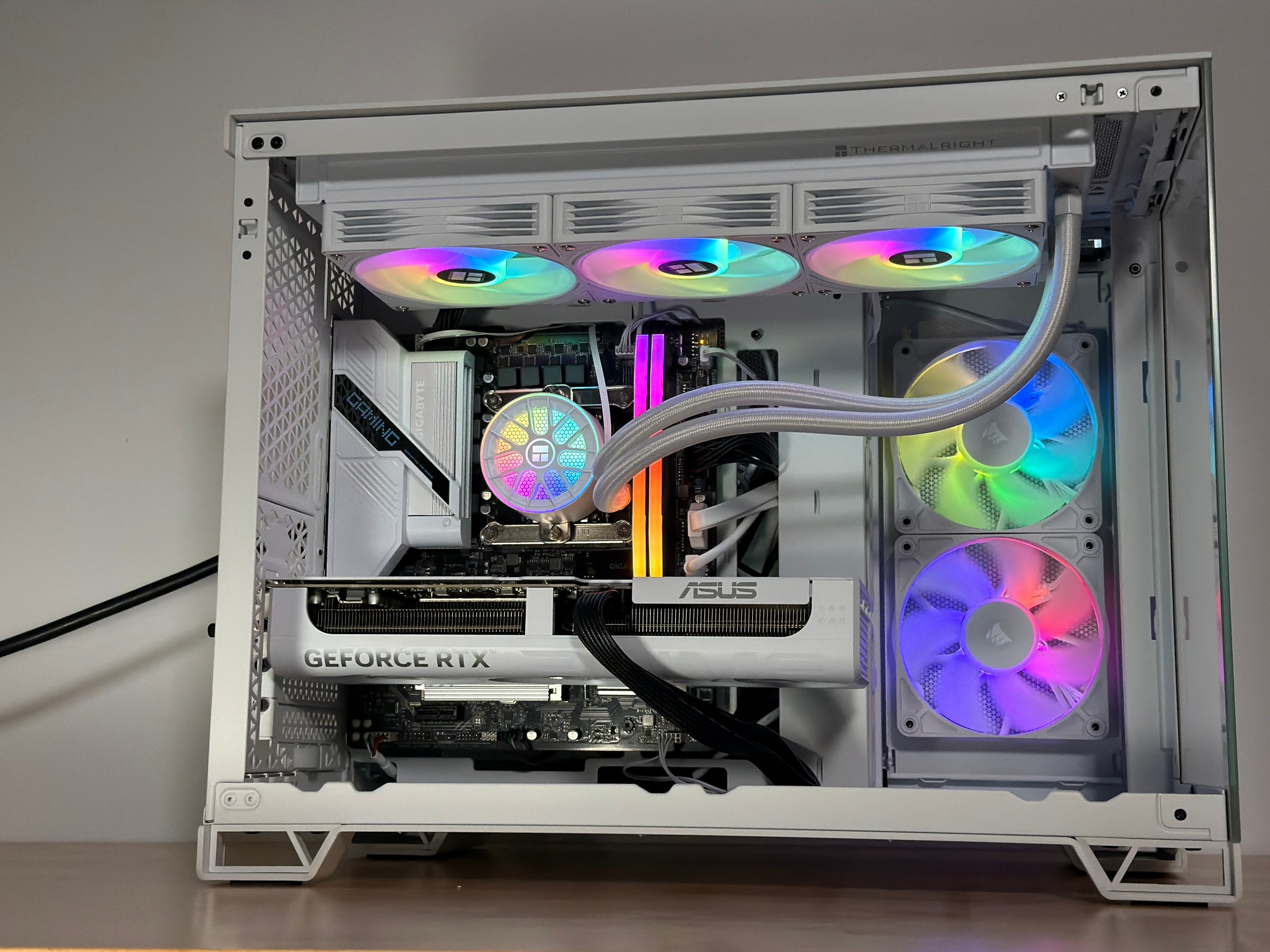 RTX 5070 Intel Core Ultra 7 265k Gaming PC
