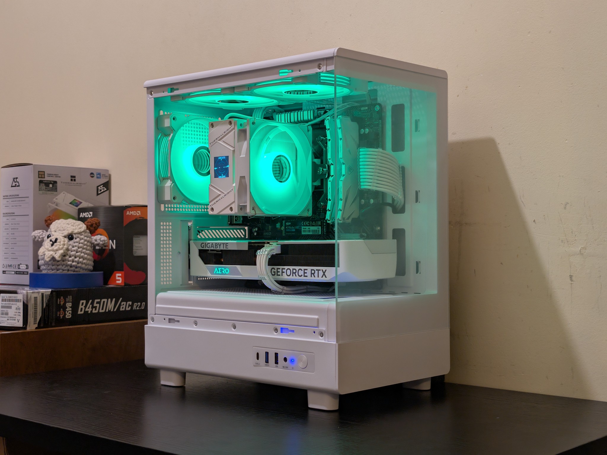 🦢🤍 White Gaming PC | RTX 4060Ti | Ryzen 5500 | 1TB SSD | 32GB RAM | WiFi 6 & Bluetooth 🤍🦢