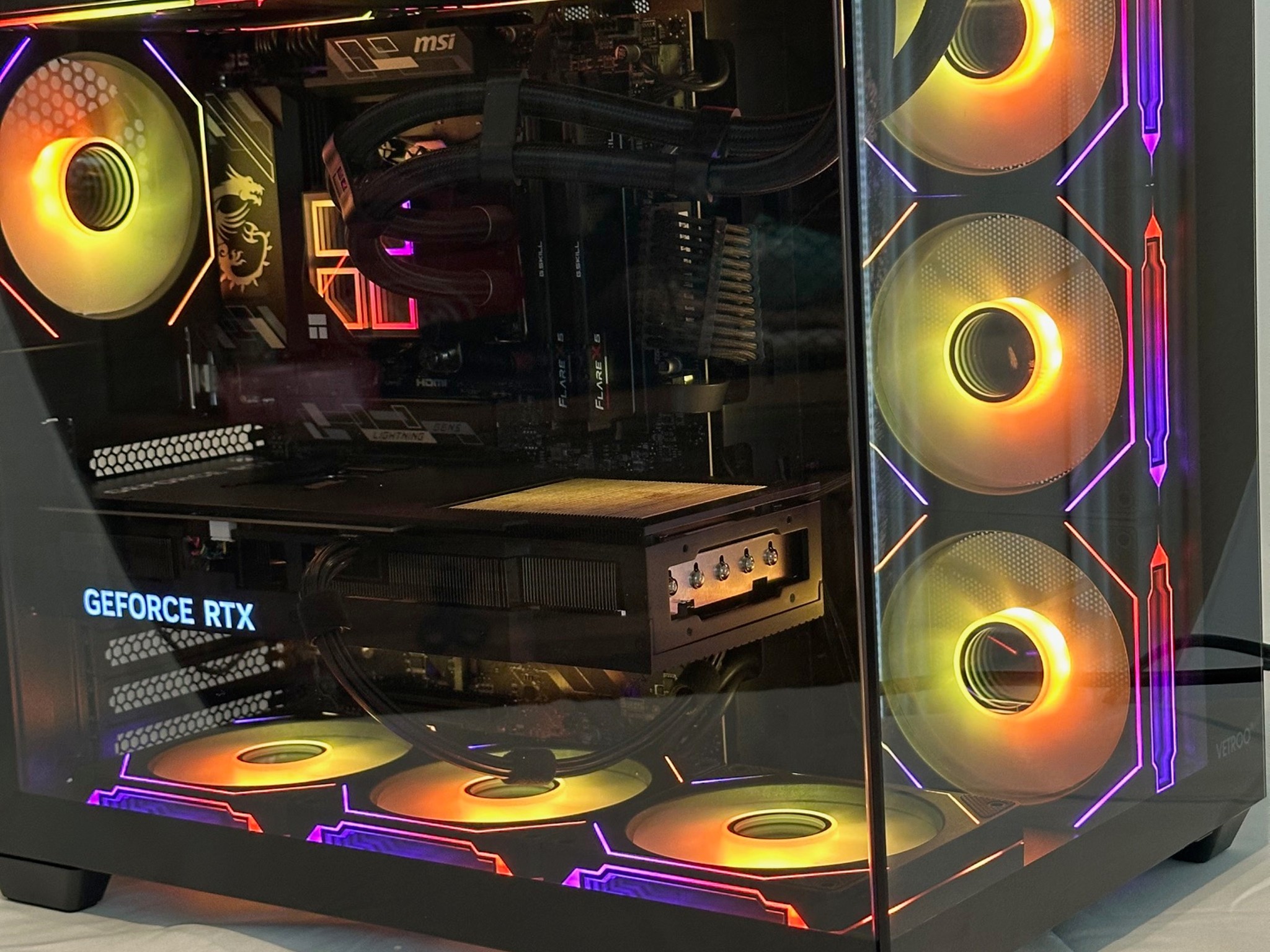 Ryzen 5 7600X3D / RTX 5070 Ti 16GB - Mid Tower Gaming Beast