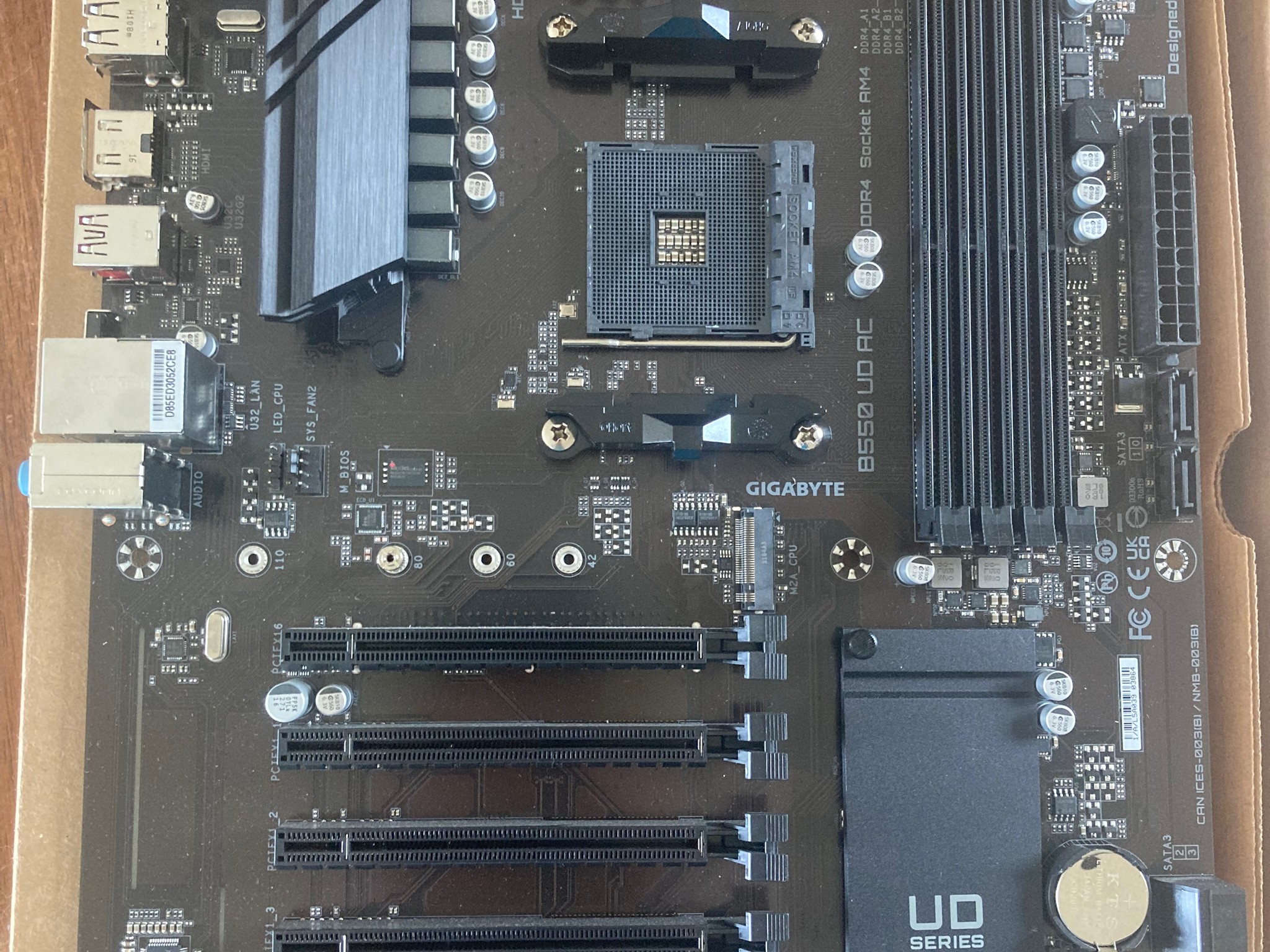 Gigabyte B550 UD AC Y1 AM4 ATX Motherboard