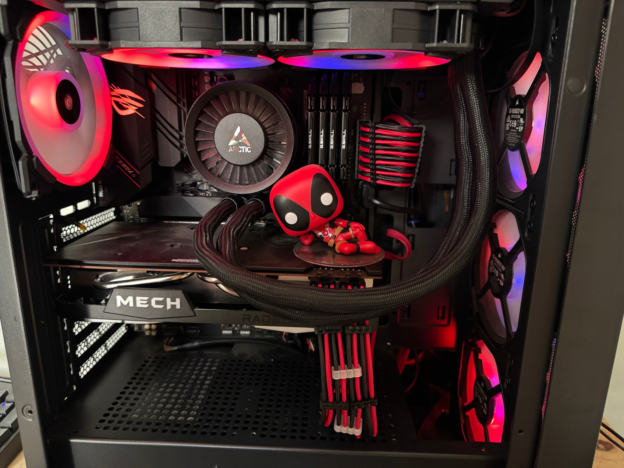 Great 1440P Gaming PC, Ryzen 7 5700X, 32gb of ram, 4TB total NVMe Storage, Radeon RX 6750 XT 12gb