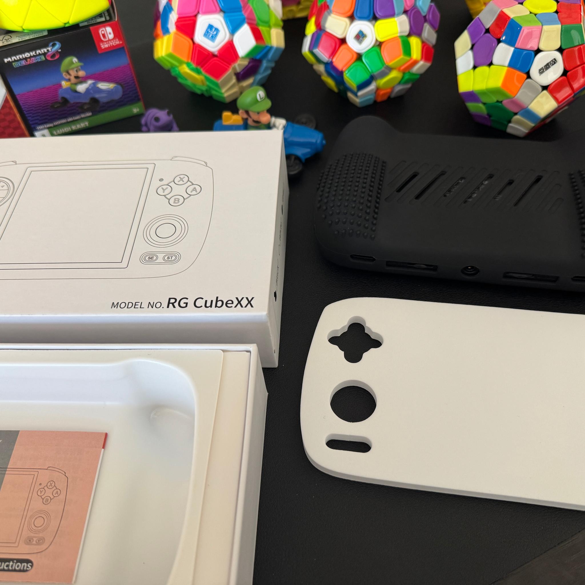 Anbernic RG cube XX