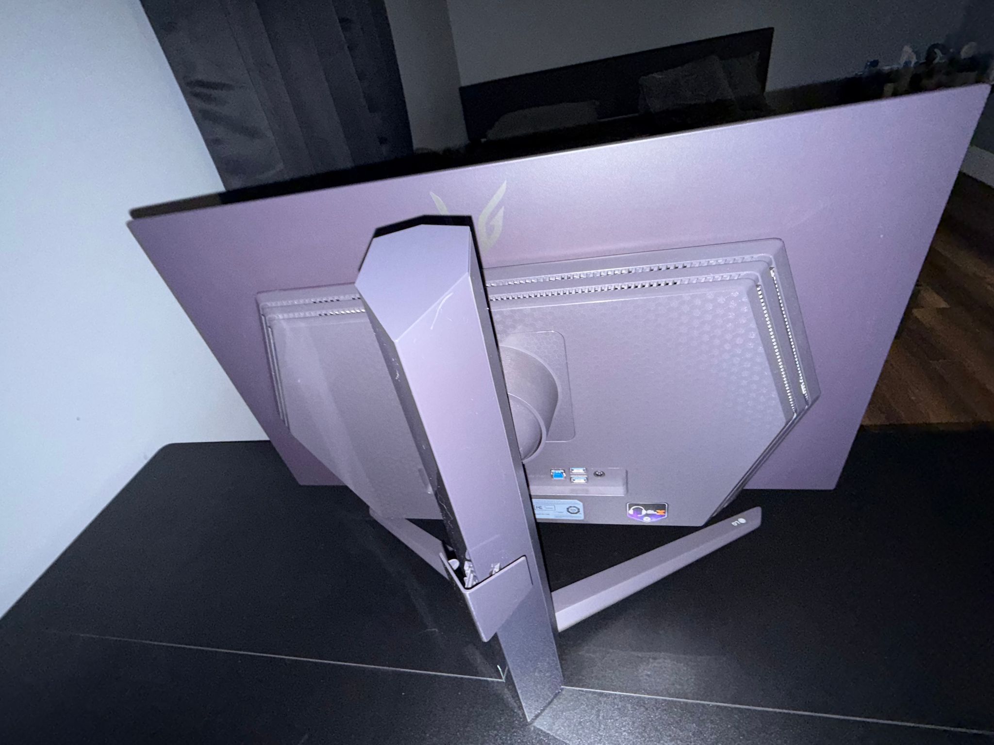 LG Ultra Gear OLED Monitor 1440p 240HZ 0.003m response time