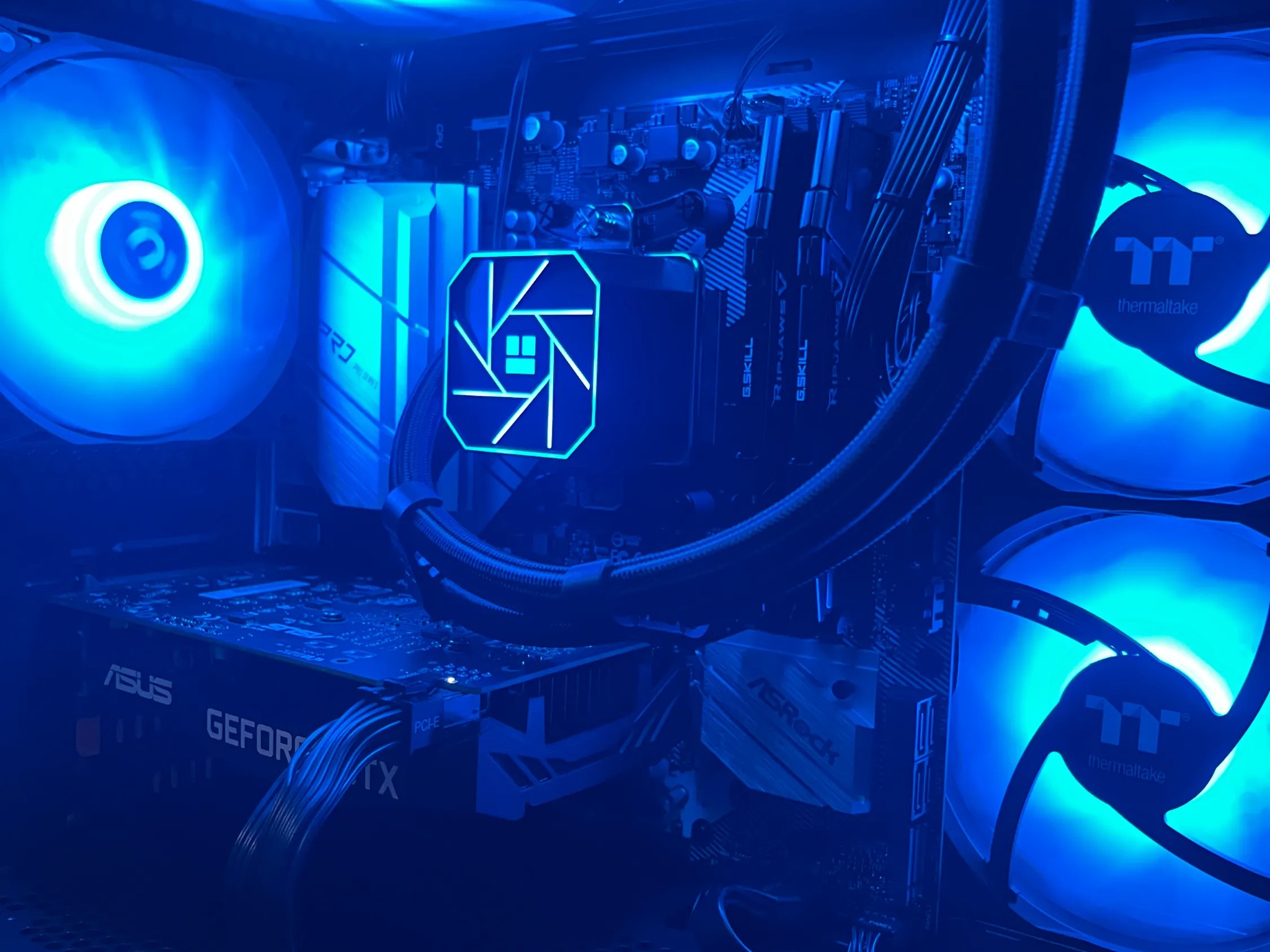 FLASH SALE!  | Ryzen 5 5500 | NVIDIA GTX 1660 Super | 32 gb RAM | 1 tb