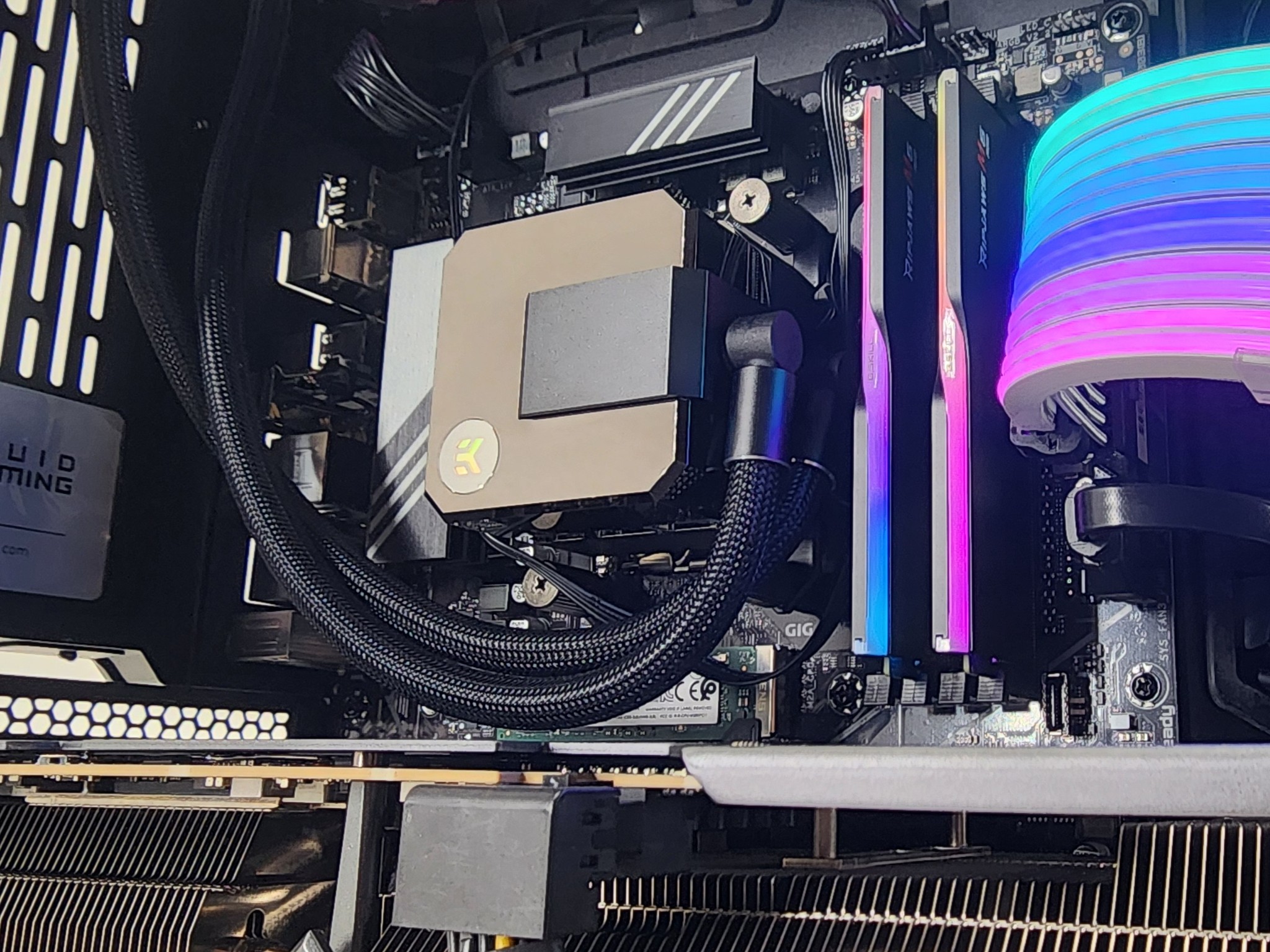 Gaming PC Ryzen 9 7950X 64GB RAM 2TB SSD RTX 4080 16GB Windows 11 Computer