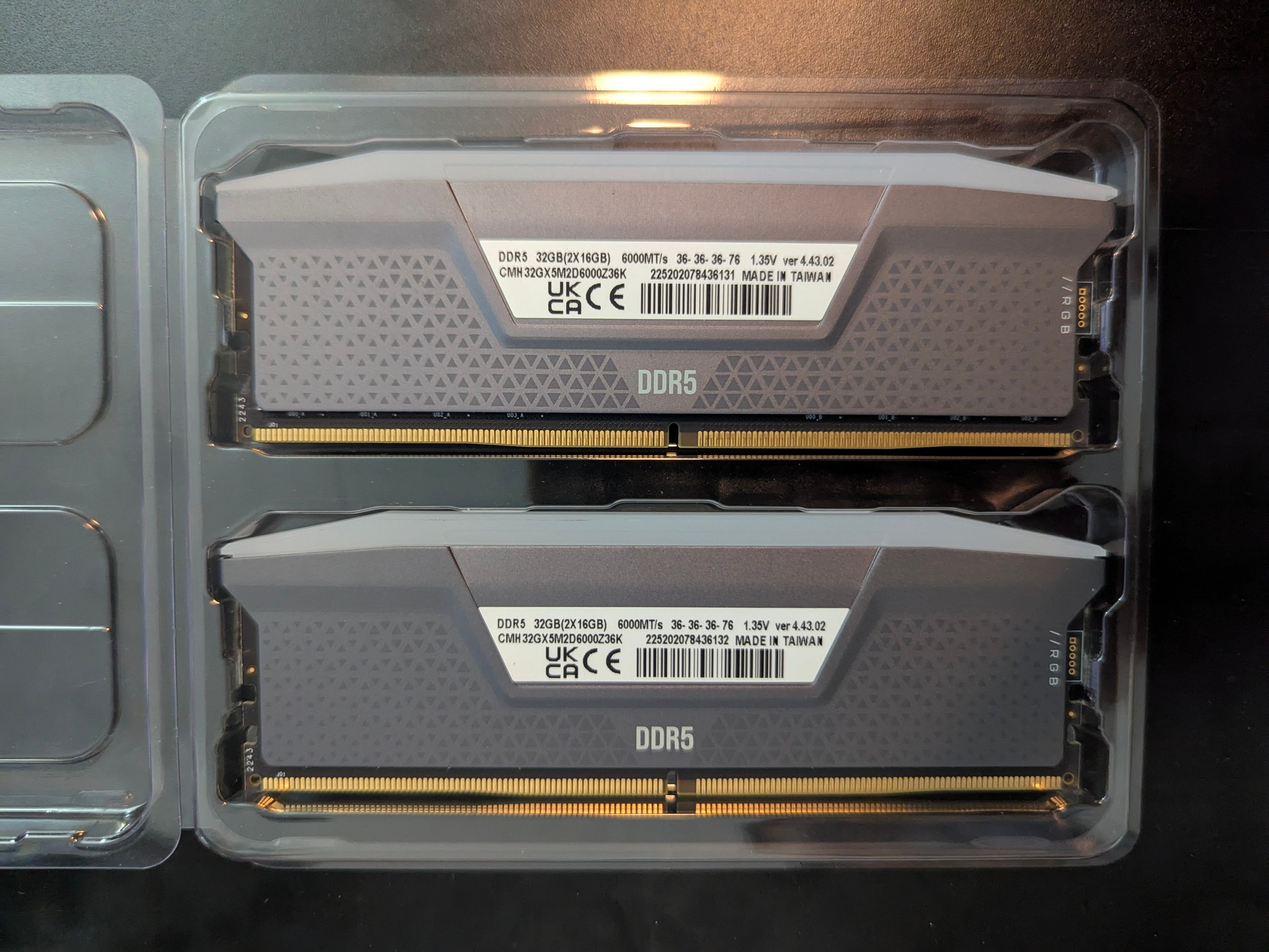 Corsair Vengeance RGB DDR5 32GB (2x16GB) 6000MHz C36 AMD® Expo Compatibility Cool Gray