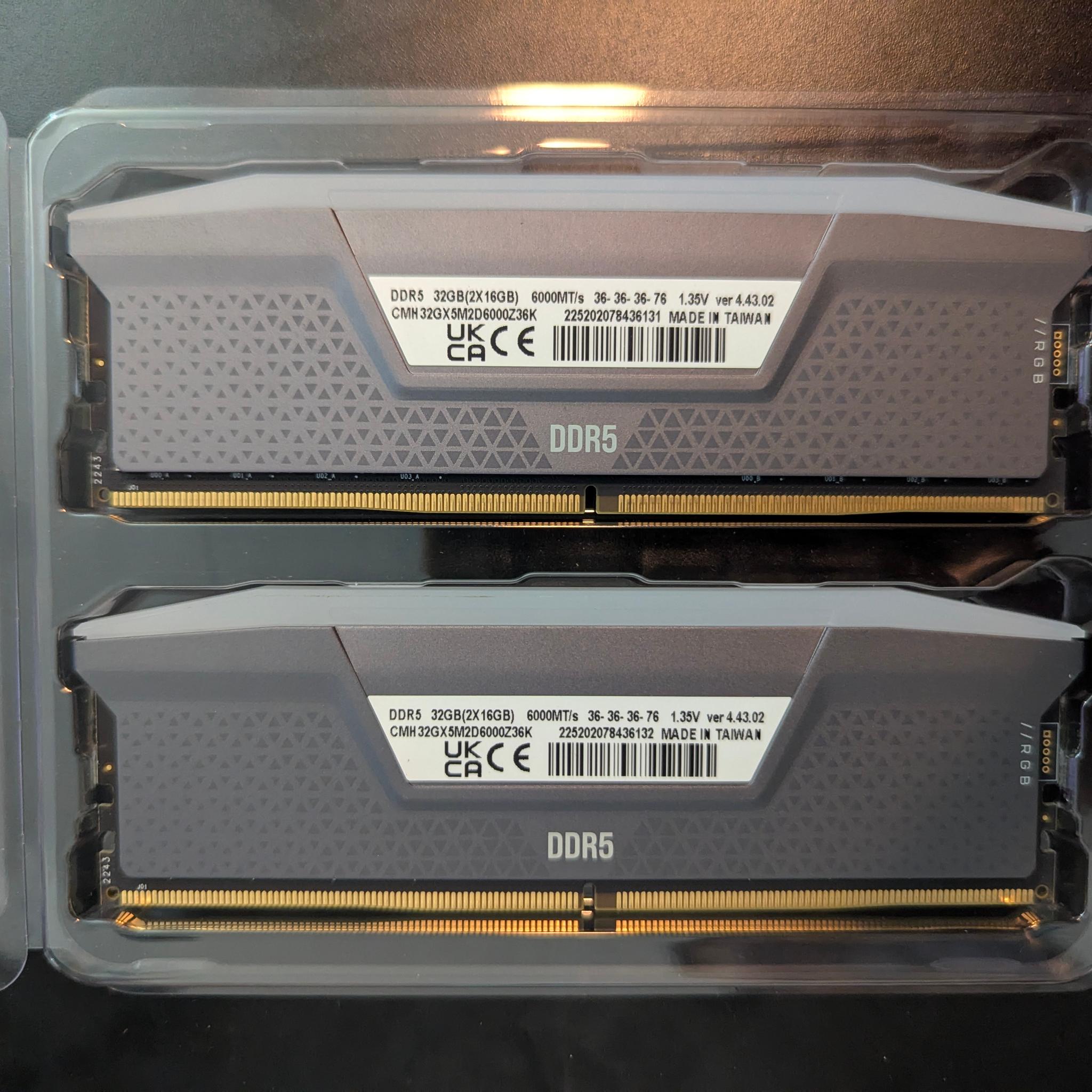 Corsair Vengeance RGB DDR5 32GB (2x16GB) 6000MHz C36 AMD® Expo Compatibility Cool Gray