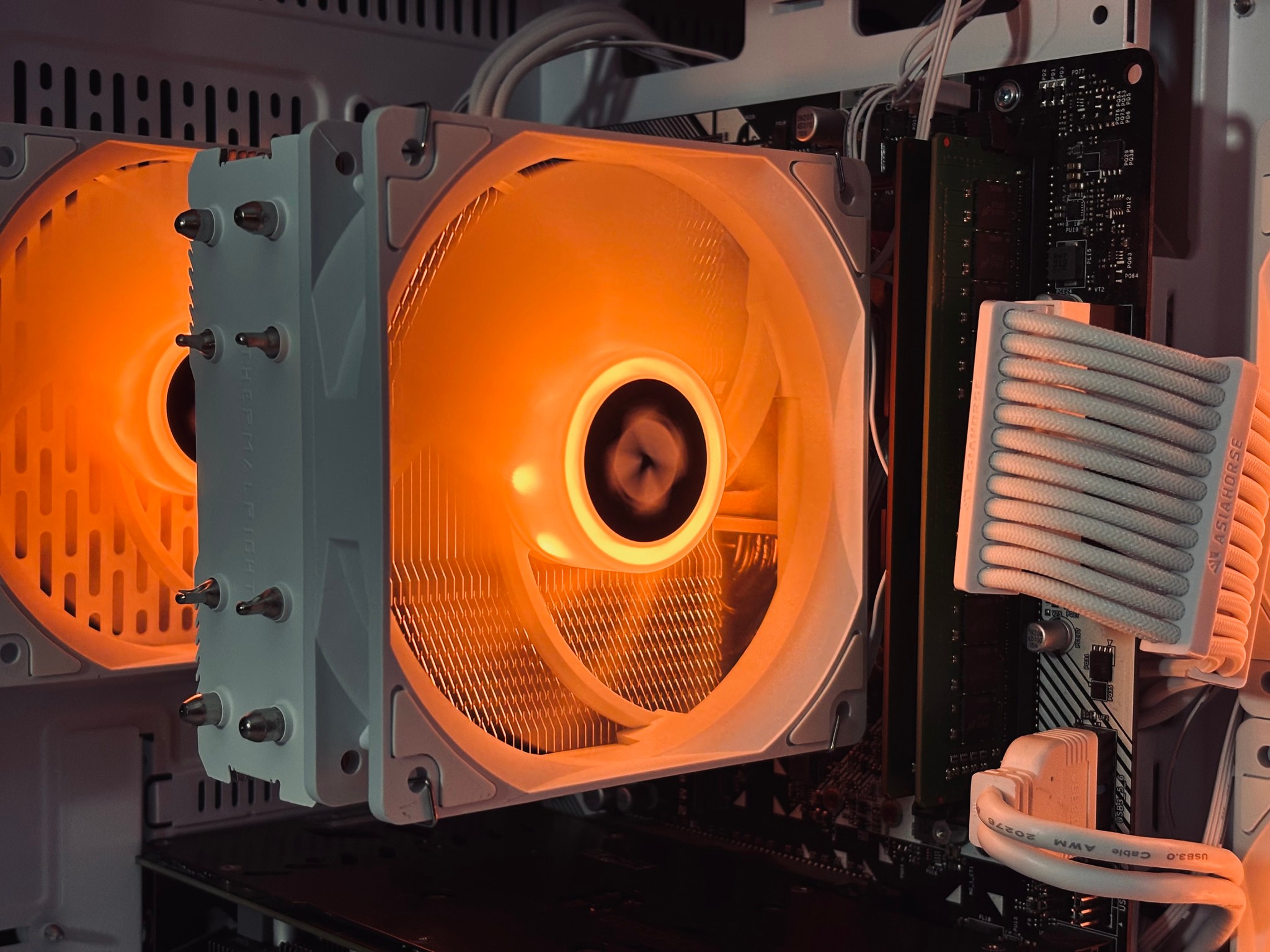 🧡🤍 RTX 2060 / Ryzen 5 3600 / 16GB White Gaming PC 🤍🧡