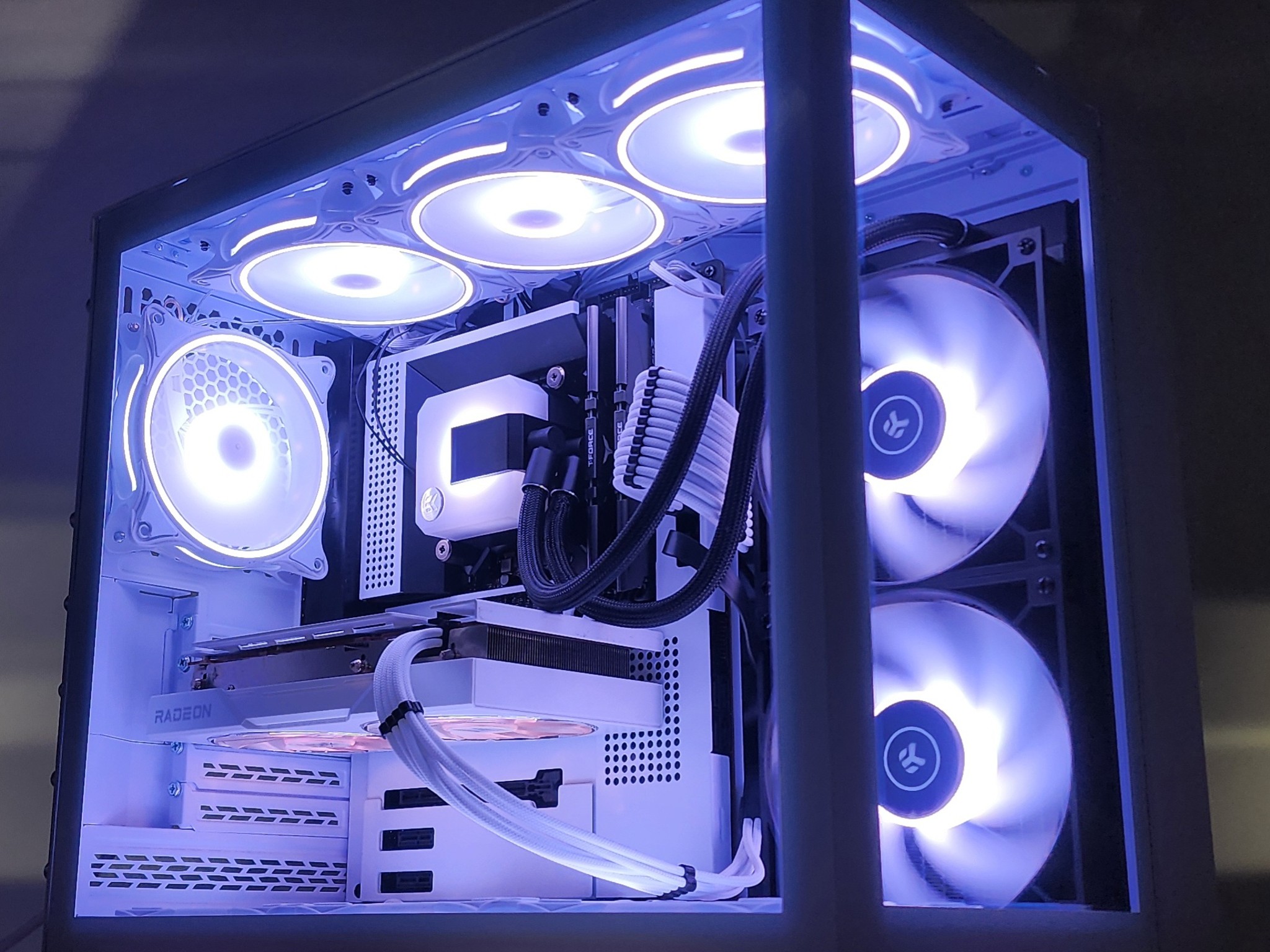 Gaming PC i9-11900KF 16GB RAM 1TB SSD RX 6650 XT 8GB Windows 11 Computer