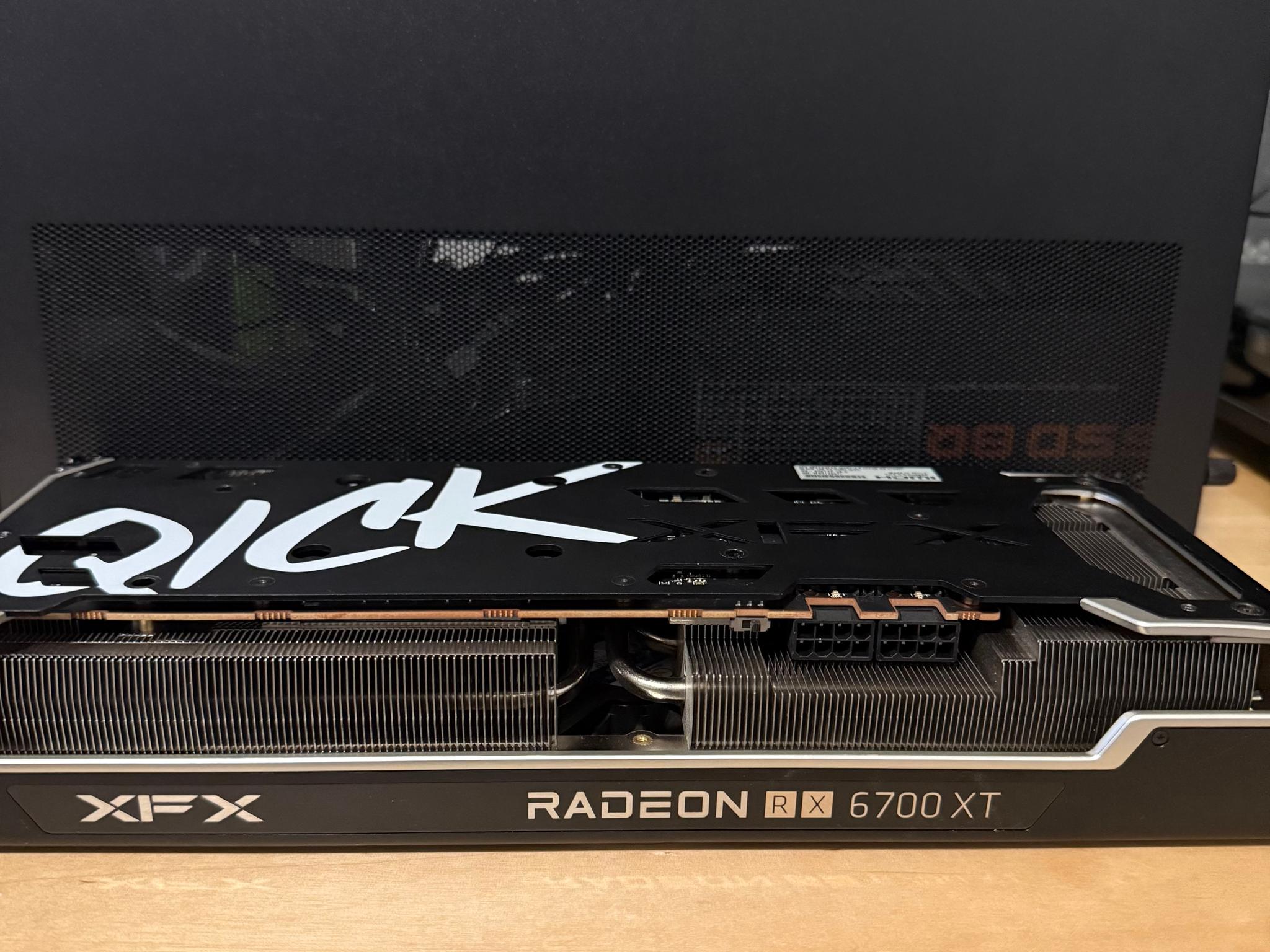 XFX SPEEDSTER QICK 319 Radeon RX 6700 XT ULTRA Gaming 12GB GDDR6