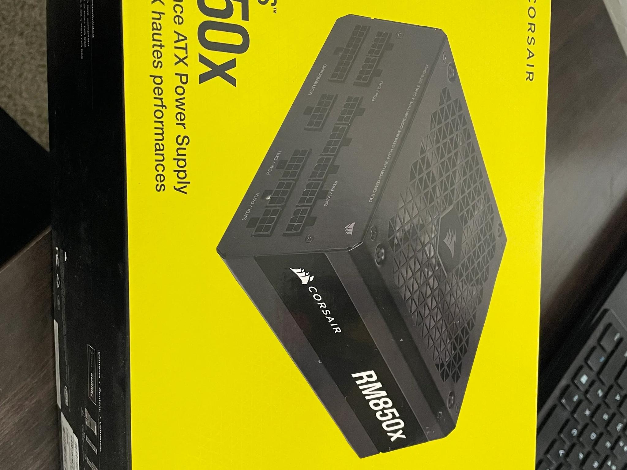 Corsair RMx (2021) 850 W 80 + Gold Certified Fully Modular Power Supply - Great condition