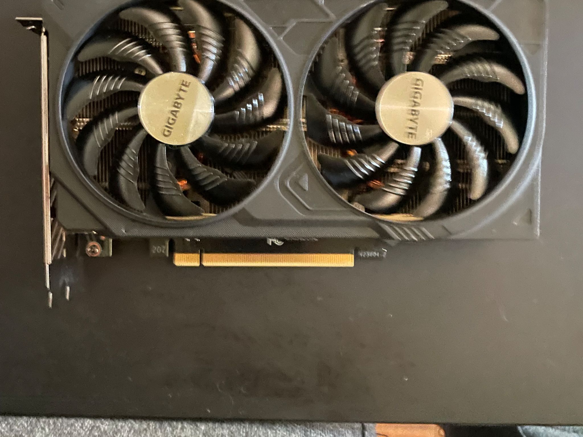 Gigabyte Windforce 2X RTX 4070 SFF compatible