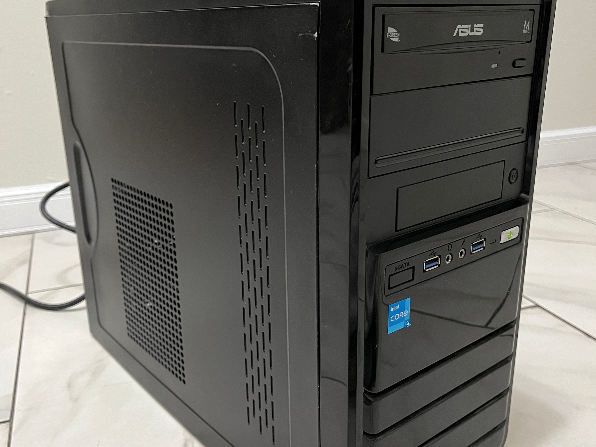 NVIDIA RTX 2060 SUPER, Intel Core i3-12100, 16GB RAM, 1TB SSD - Sleeper Office Gaming PC w/ Wi-Fi