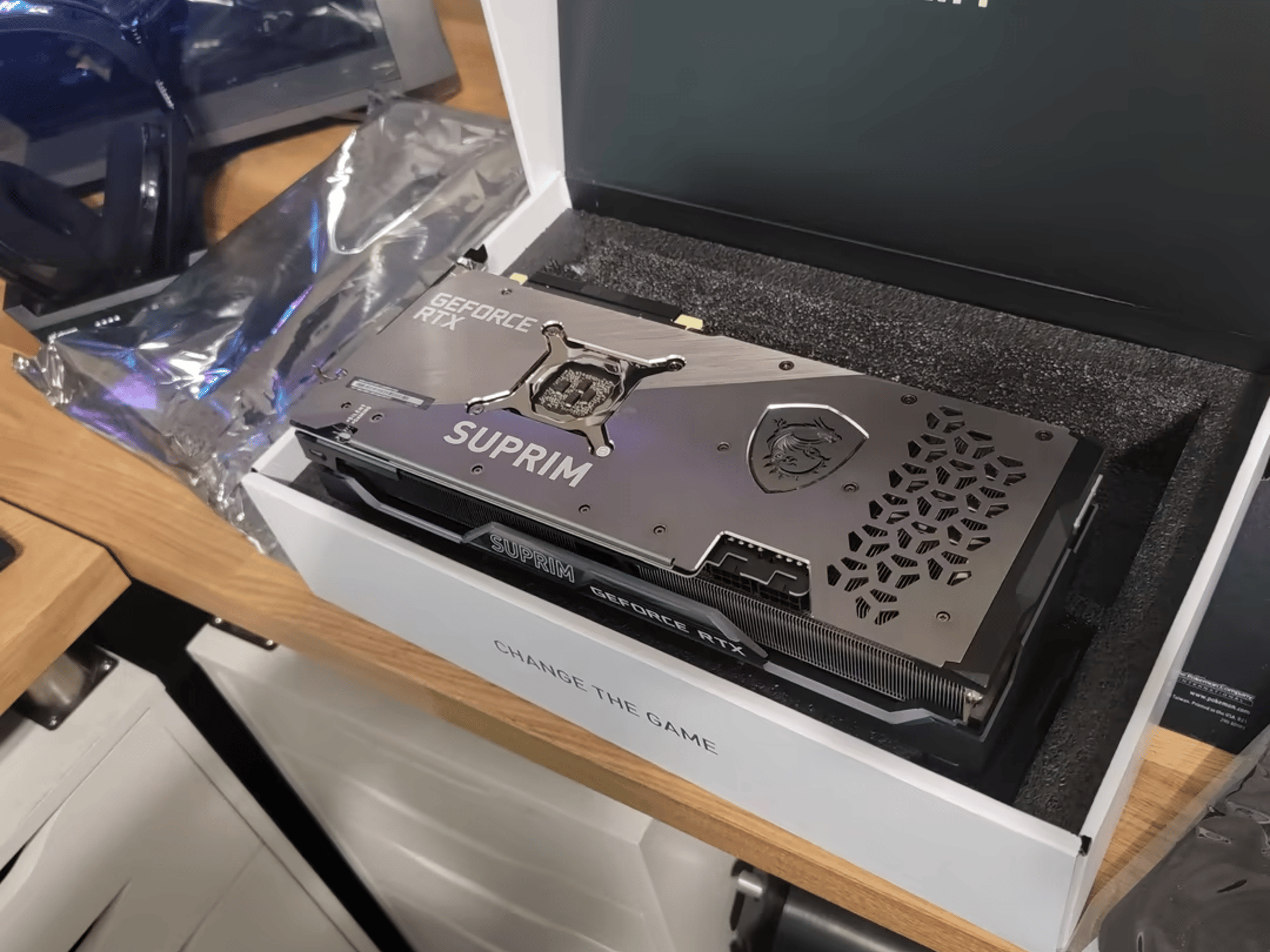 MSI Geforce RTX 3070ti Suprim X 8 GB GDDR6X