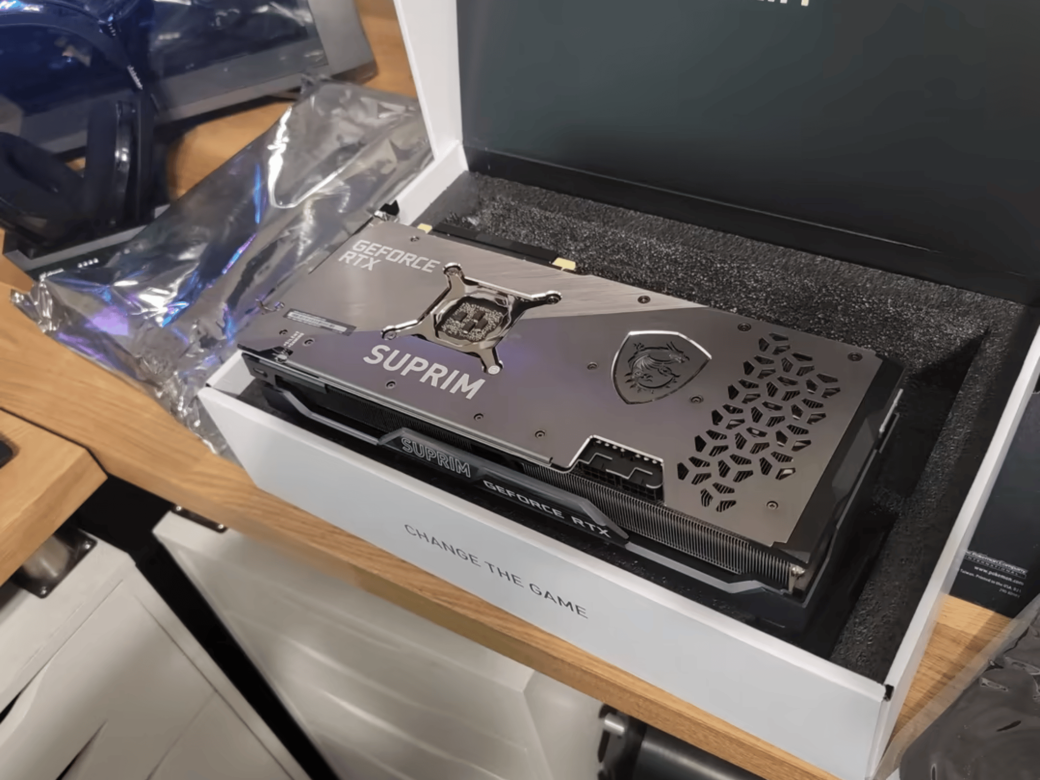 MSI Geforce RTX 3070ti Suprim X 8 GB GDDR6X