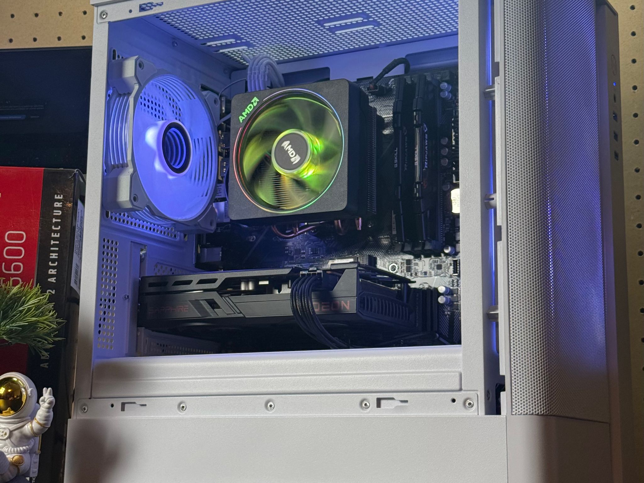 Entry Level Gaming PC | RX 6600 | Ryzen 5 5500 | 16GB DDR4 RAM | 500GB NVME | Windows 11