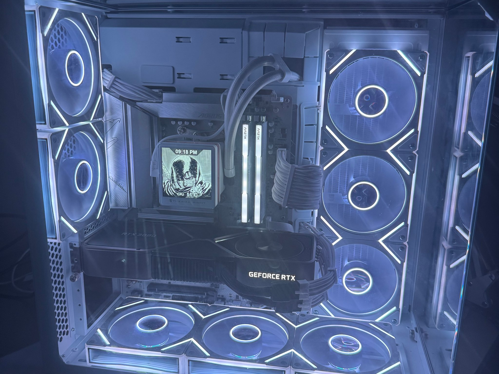 Showcase White Gaming/Streaming Custom PC