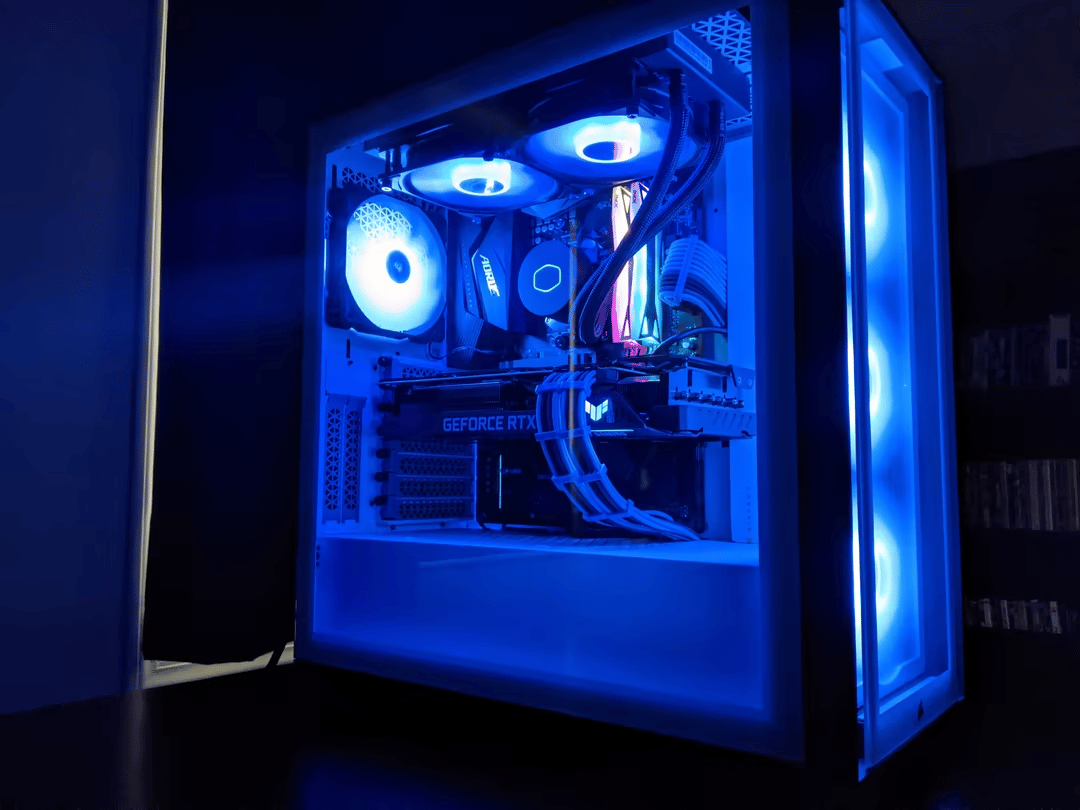 The "Futuristic Fusion" || RTX 3070 Ti Ryzen 5 5600X 16GB 3200MHz CL16 1TB NVME SSD