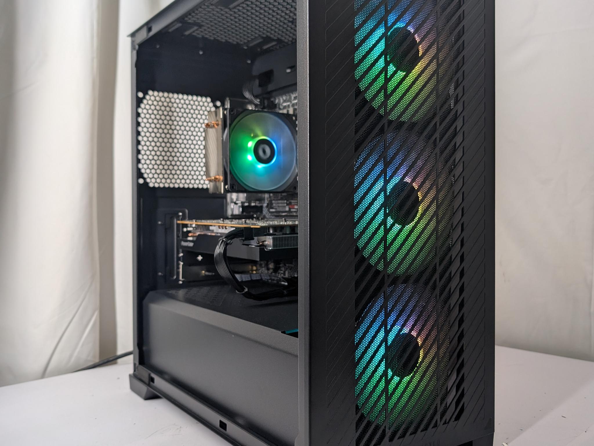 Rx 6600 | i3 12100f | 16GB DDR4 | 1TB NVME