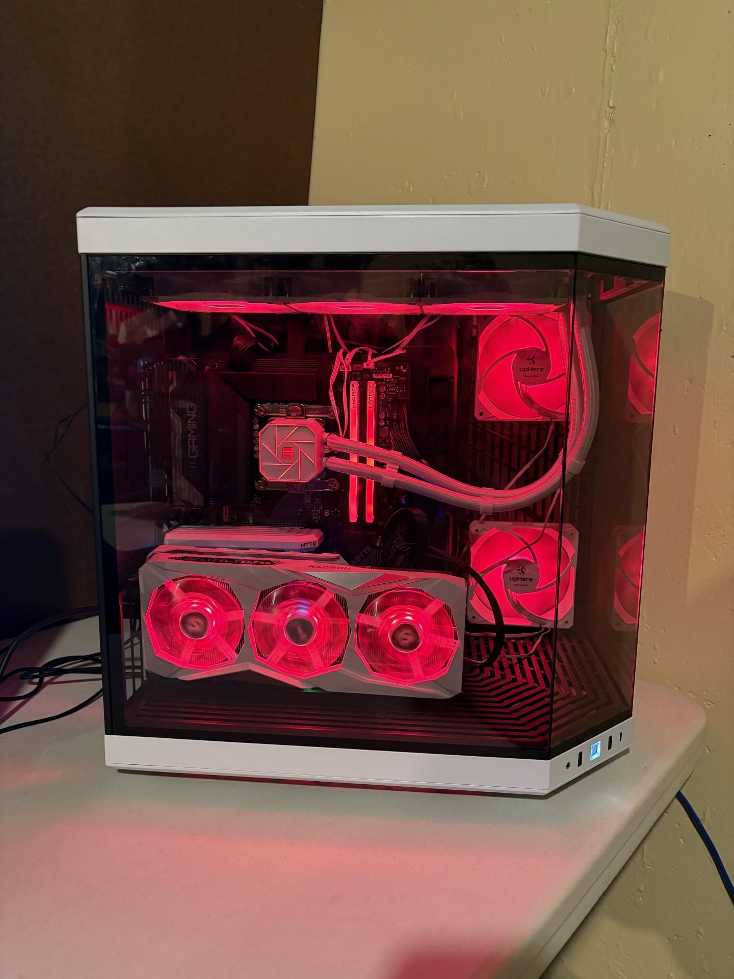 HIGH PERFORMANCE GAMING PC 7900 GRE 12700KF