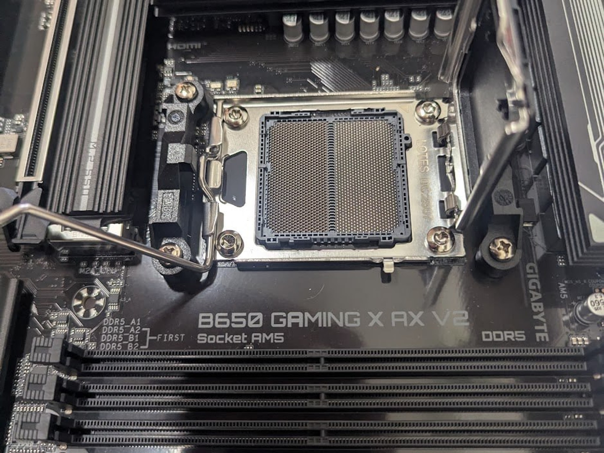 🚀 Gigabyte B650 Gaming X AX V2 motherboard