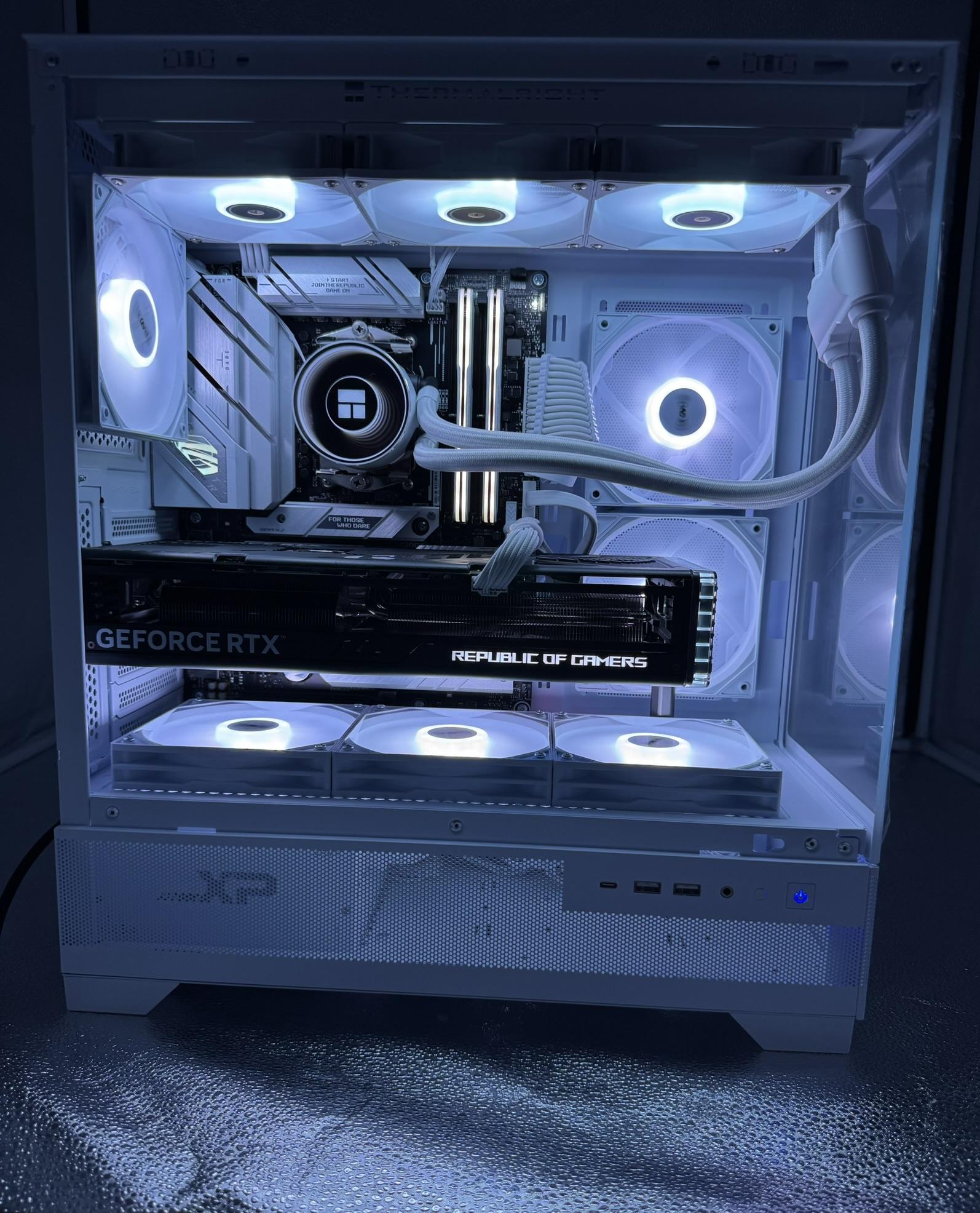 1440/4K Gaming Beast | ROG STRIX RTX 4070 Ti Super  | Ryzen 7800X3D | 32GB DDR5 | 4TB SSD| 1000w PSU