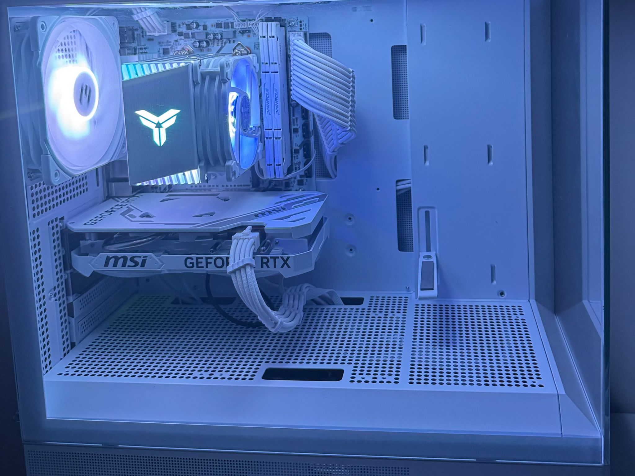 ALL white rtx 4060 gaming pc 32gb of ram ddr4 ALL NEW parts 1tb ssd
