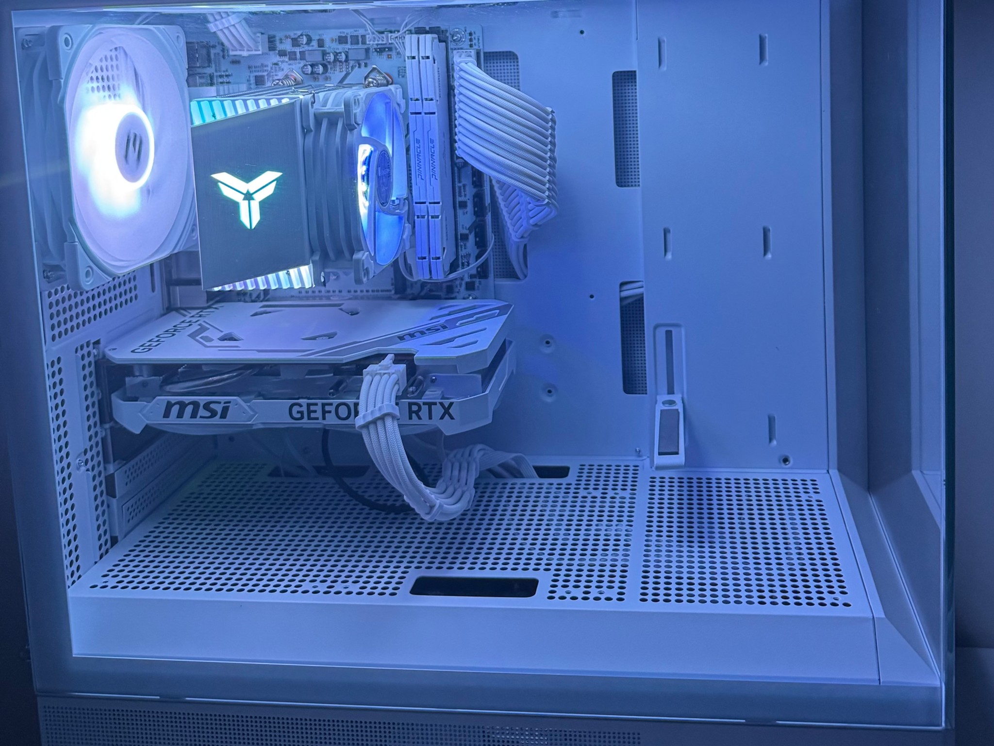 ALL white rtx 4060 gaming pc 32gb of ram ddr4 ALL NEW parts 1tb ssd