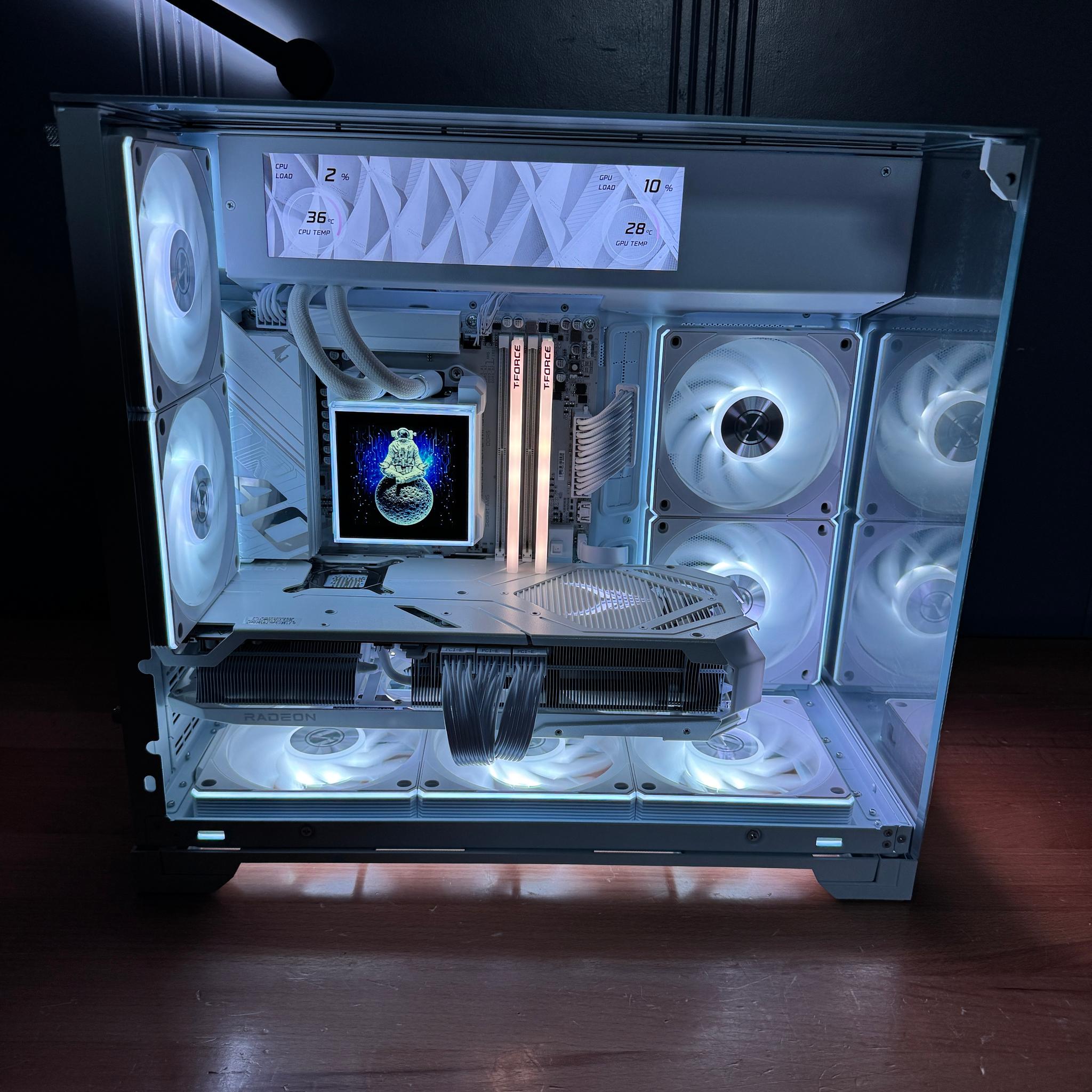 🧊Lian Li PC | Ryzen 7800X3D, 9070 XT, 32GB DDR5, 2TB SSD, Lian Li Case/Fans/Cooler/PSU