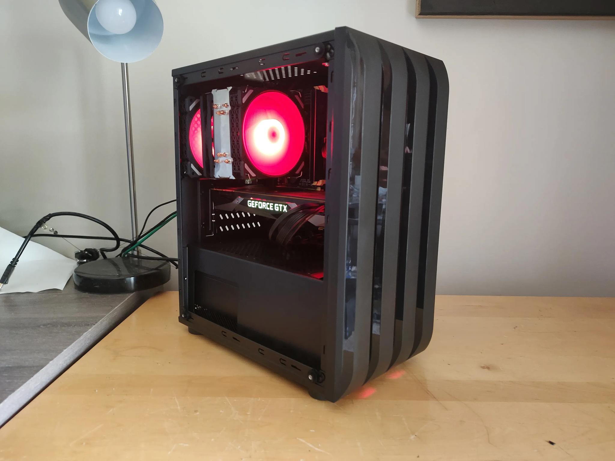 Gaming PC - i5 4570, GTX 1070, 8gb RAM / 512GB SSD