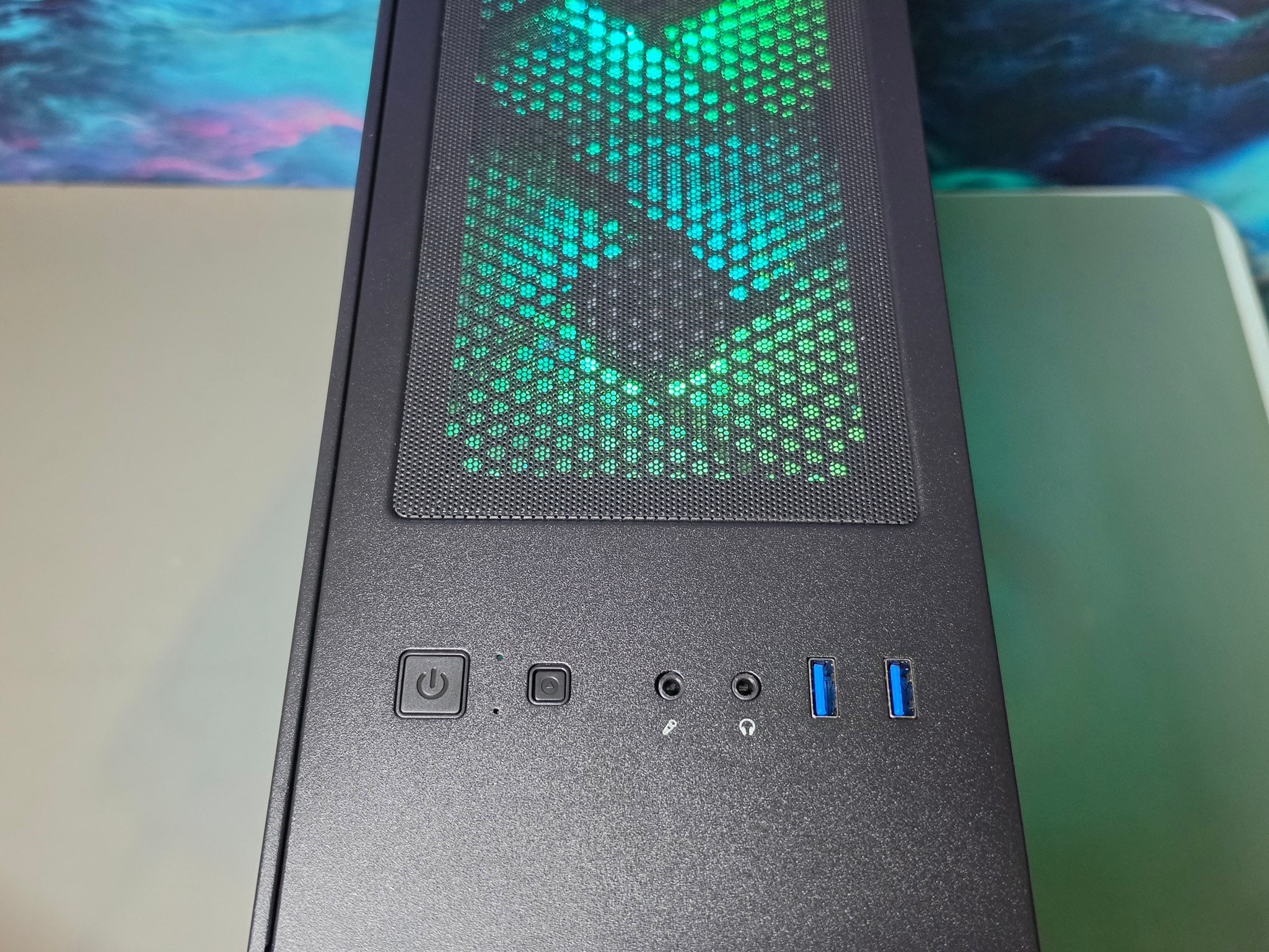 Gigabyte RX 9060 XT 16gb + Ryzen 9600x ITX PC Build #91
