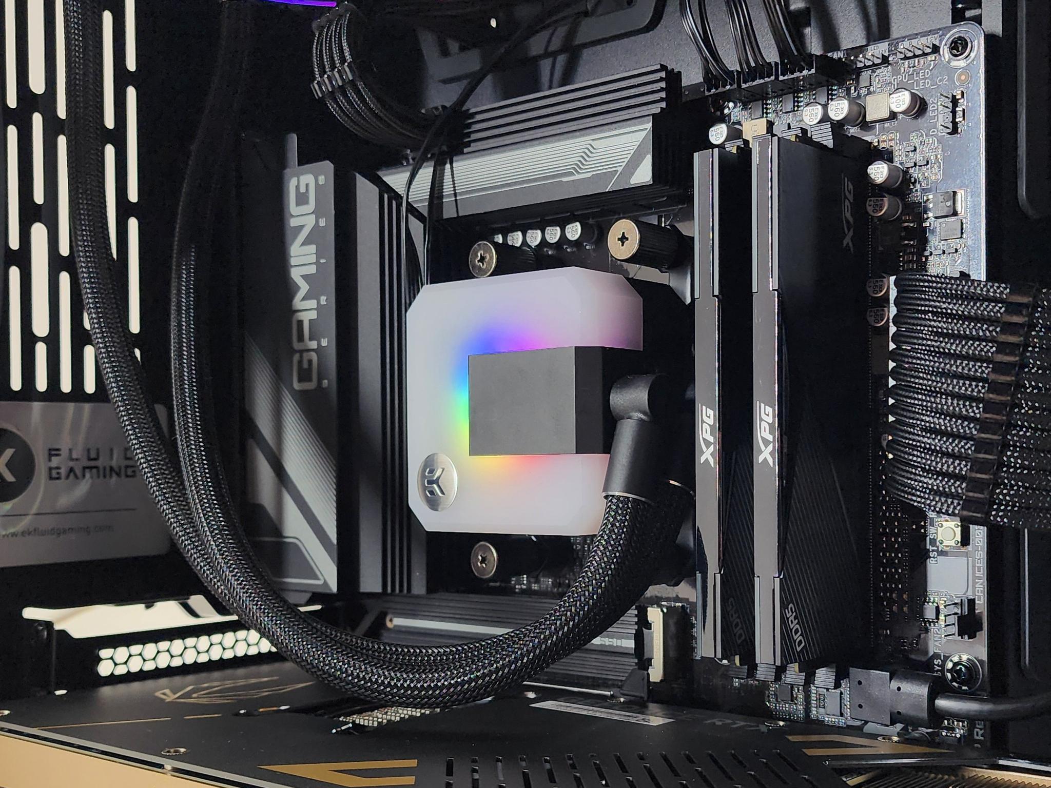 Gaming PC Ryzen 7 9800X3D 64GB RAM 4TB SSD RTX 5080 16GB Windows 11 Computer